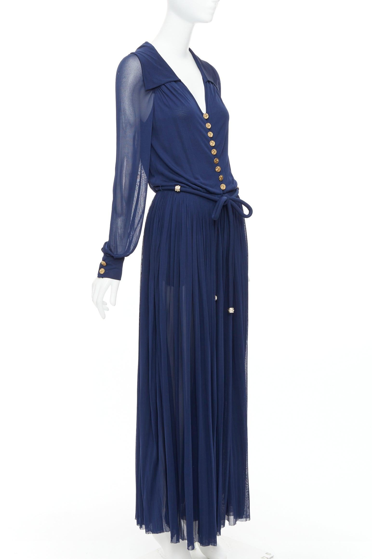 Violet CHANEL 2017 Runway marine or CC logo hibou boutons robe plissée ceinturée FR36 S. en vente