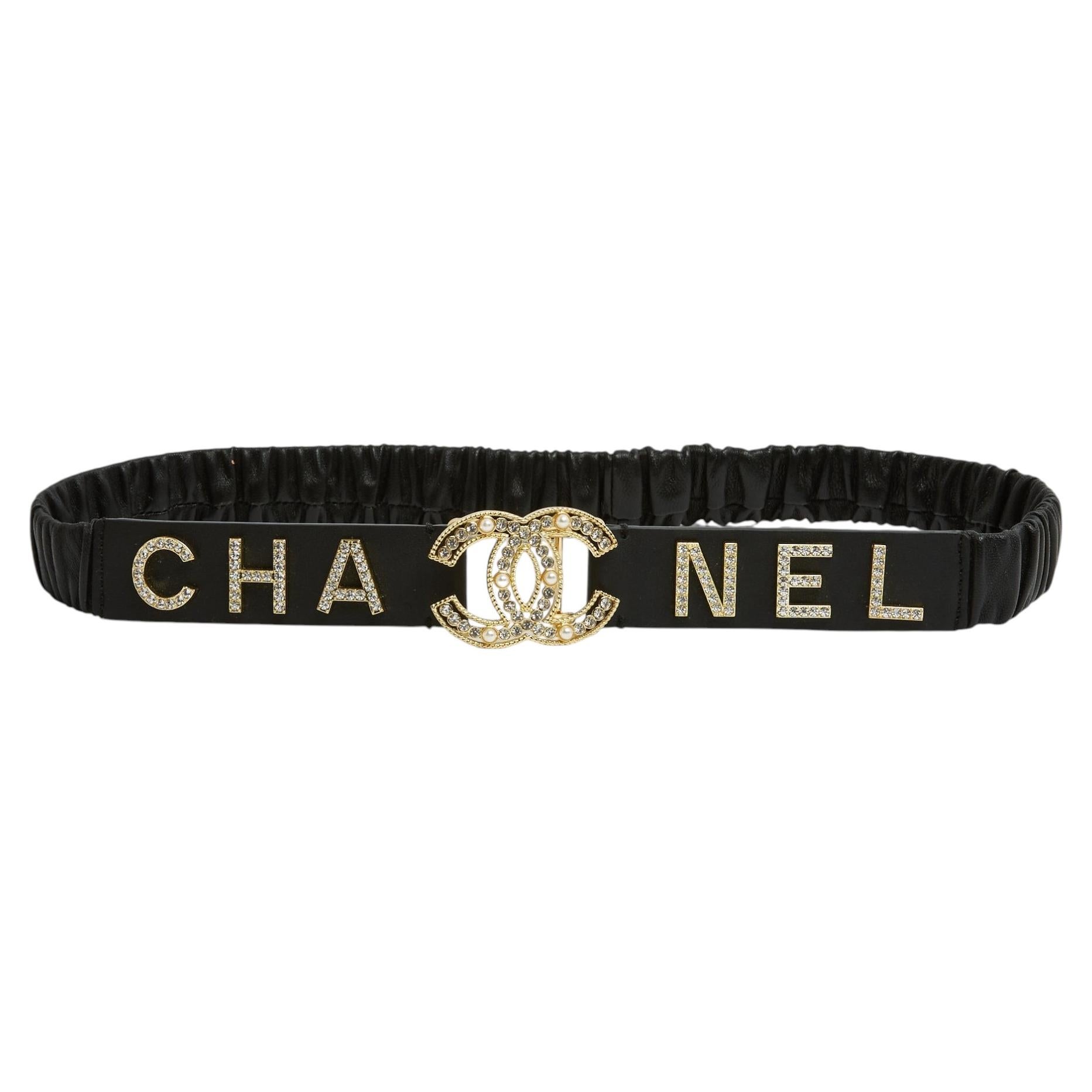 Cinturón de piel negro Chanel 2018 T75, con el logotipo «CC CHANEL» en negro, 30 pulgadas