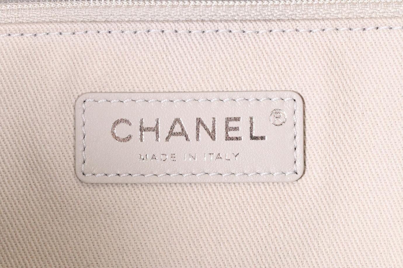 Chanel 2018 Deauville Medium Canvas And Leather Tote Bag For Sale 5