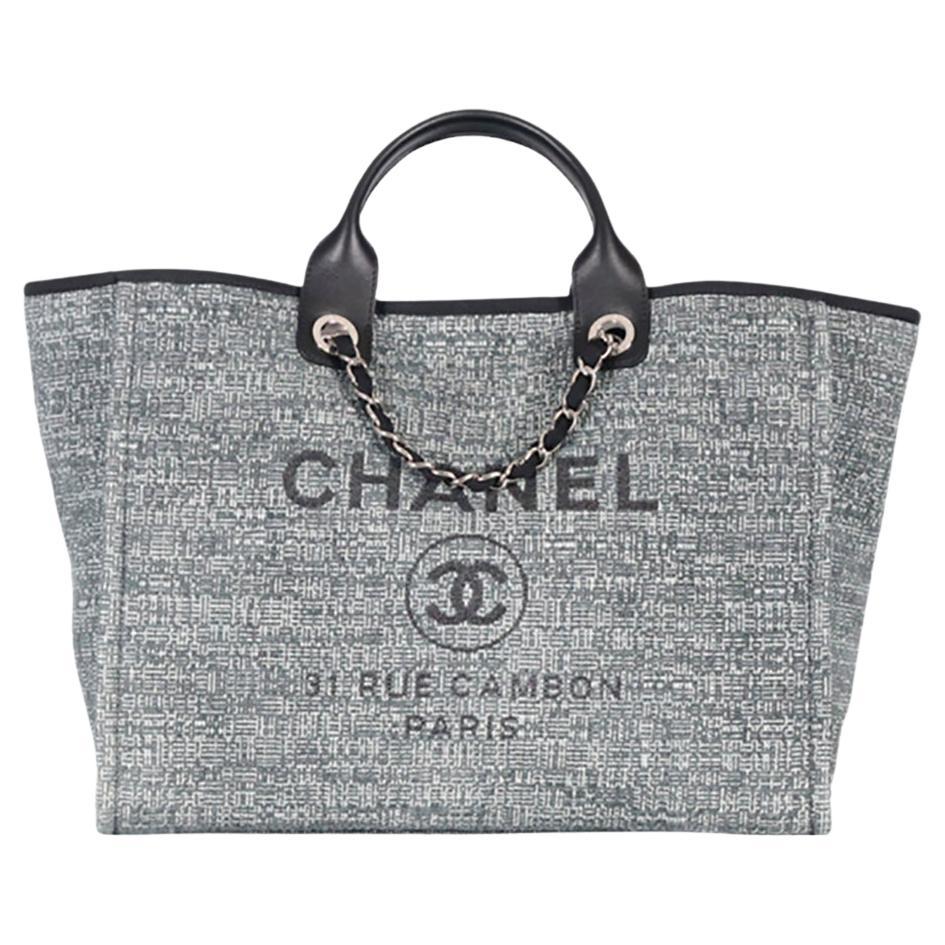 Chanel 2018 Deauville Medium Raffia And Leather Tote Bag For Sale