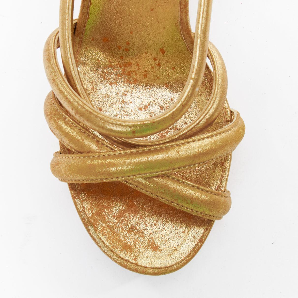 CHANEL 2018 gold Leder römische Säulen architektonische Gladiatorensandalen EU36 im Angebot 1