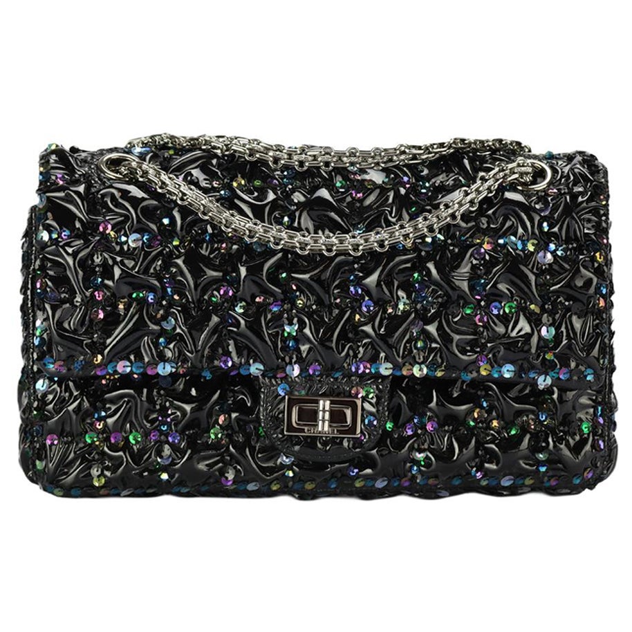 Chanel 2018 Reissue 2.55 Medium Double Flap Sequined Patent Leather Shoulder Bag For Sale