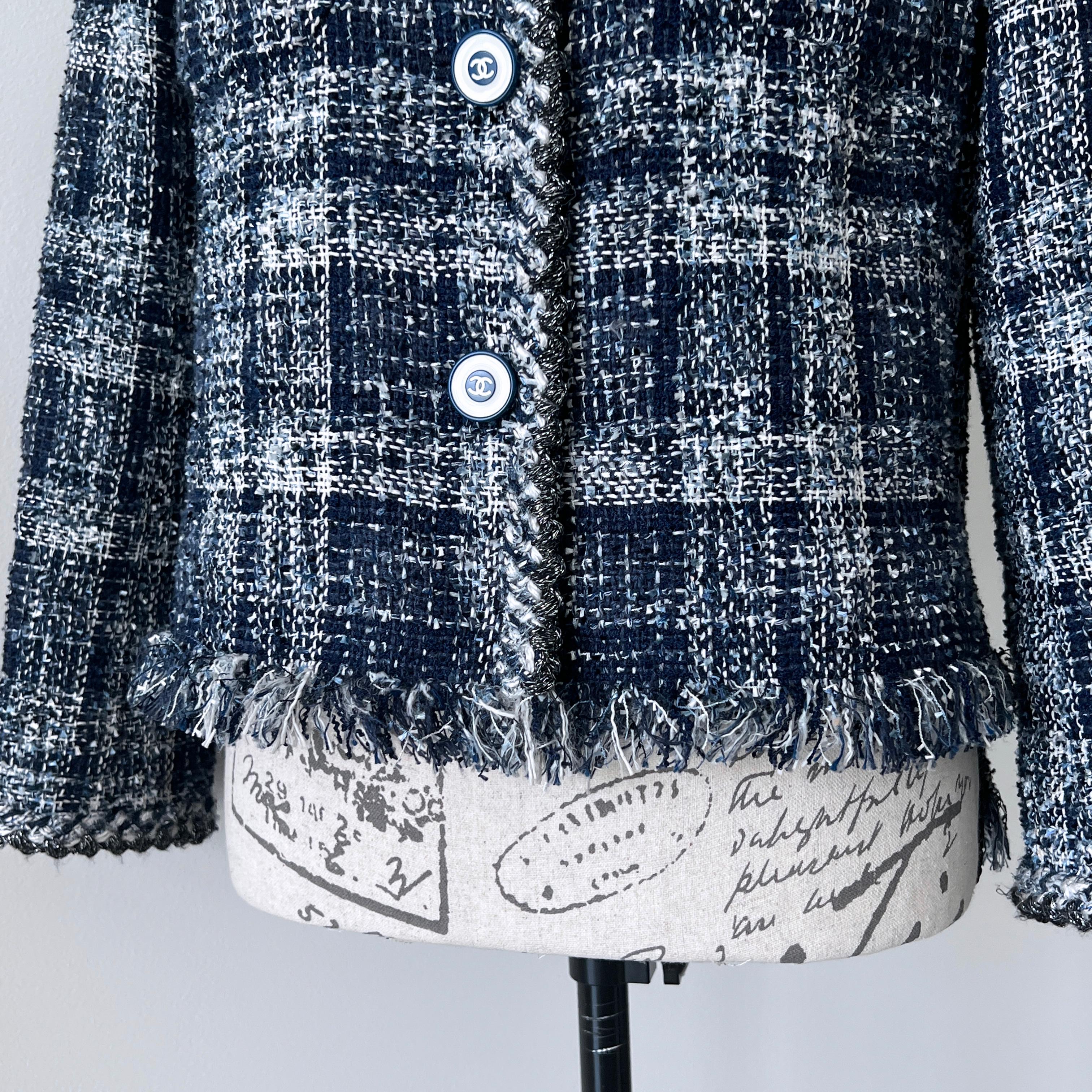 Chanel 2018 Style Icon Tweed Jacket 4