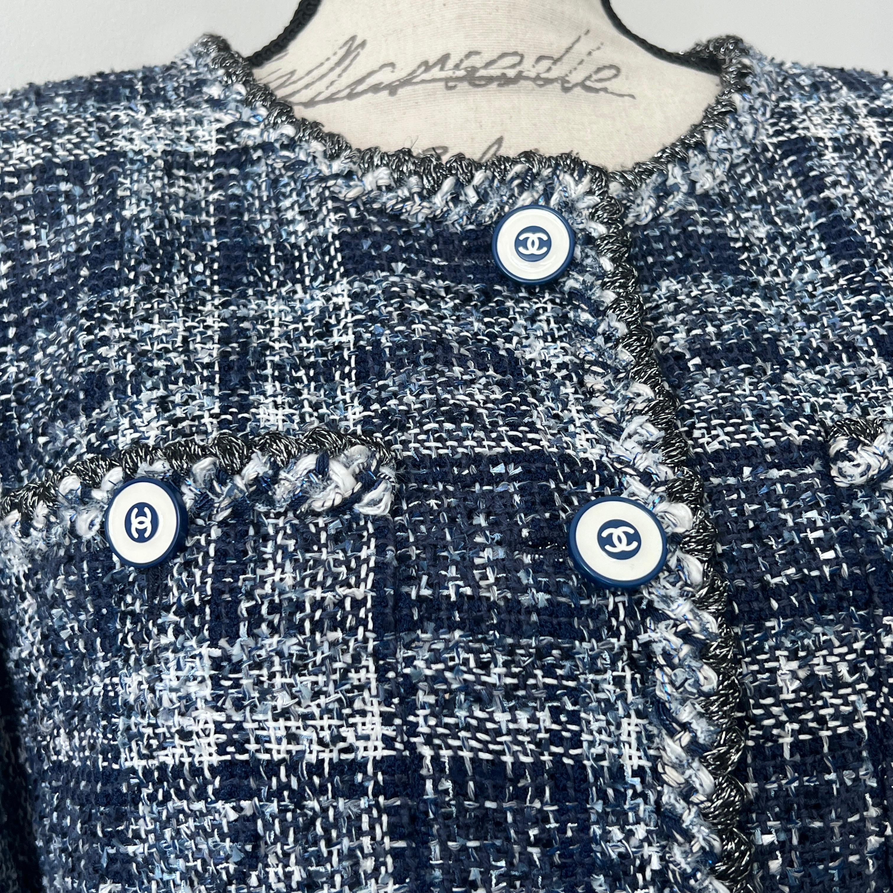Chanel 2018 Style Icon Tweed Jacket 8