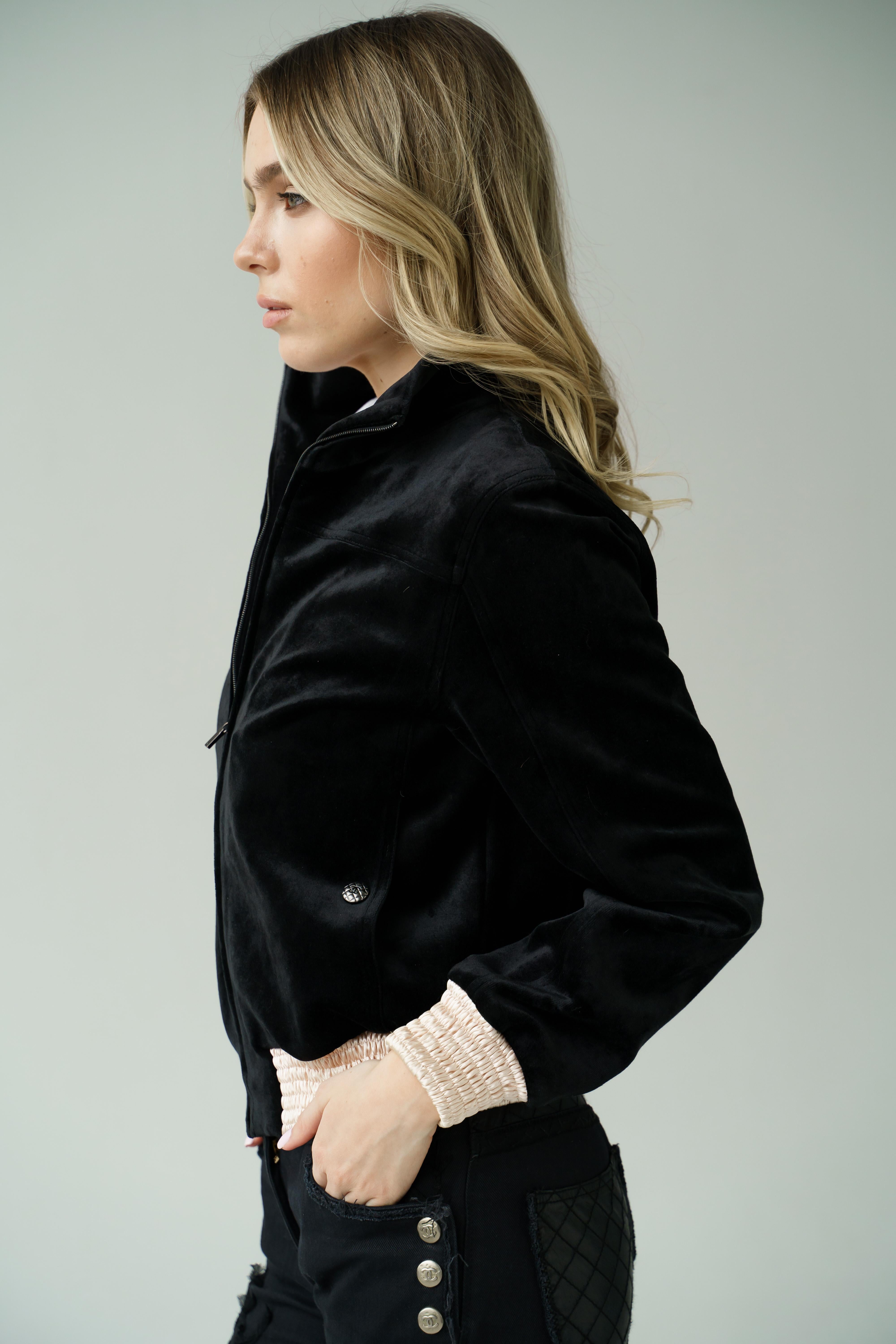 Chanel 2018 Chaqueta bomber con cremallera para mujer Deportiva chic de terciopelo Negro en venta