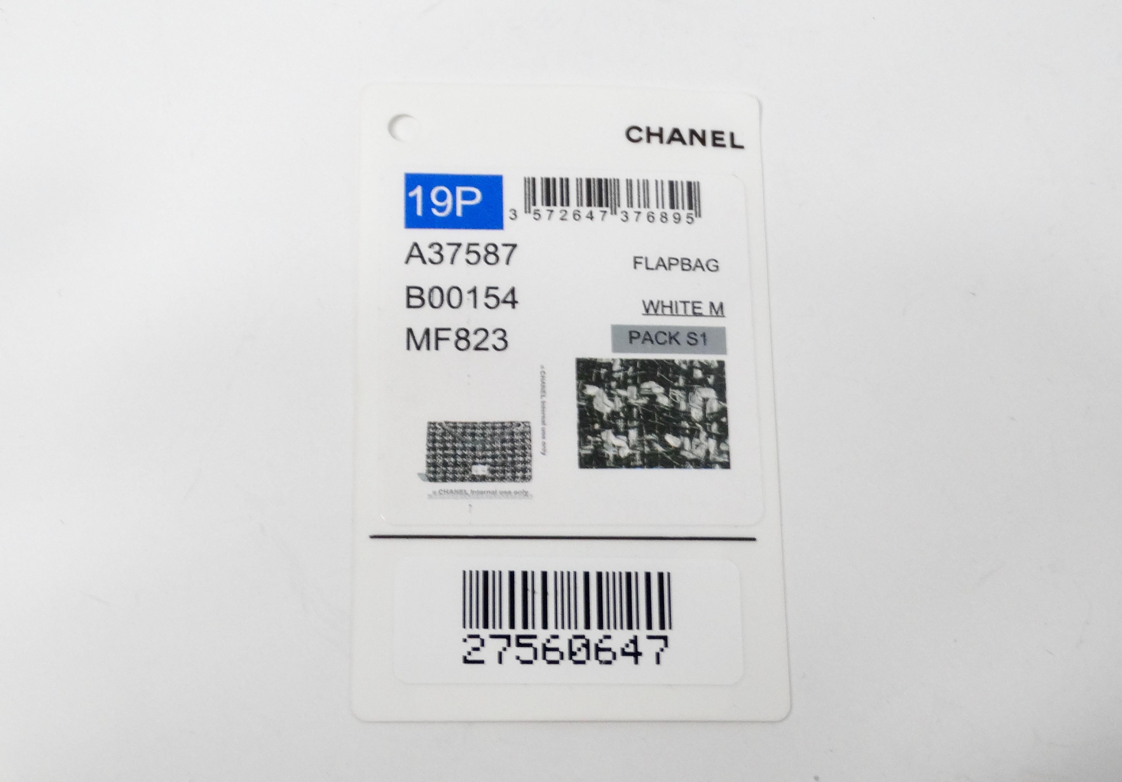 Chanel 2019 2.55 Black & White Tweed Iridescent 226 Reissue Double-Flap Bag For Sale 12