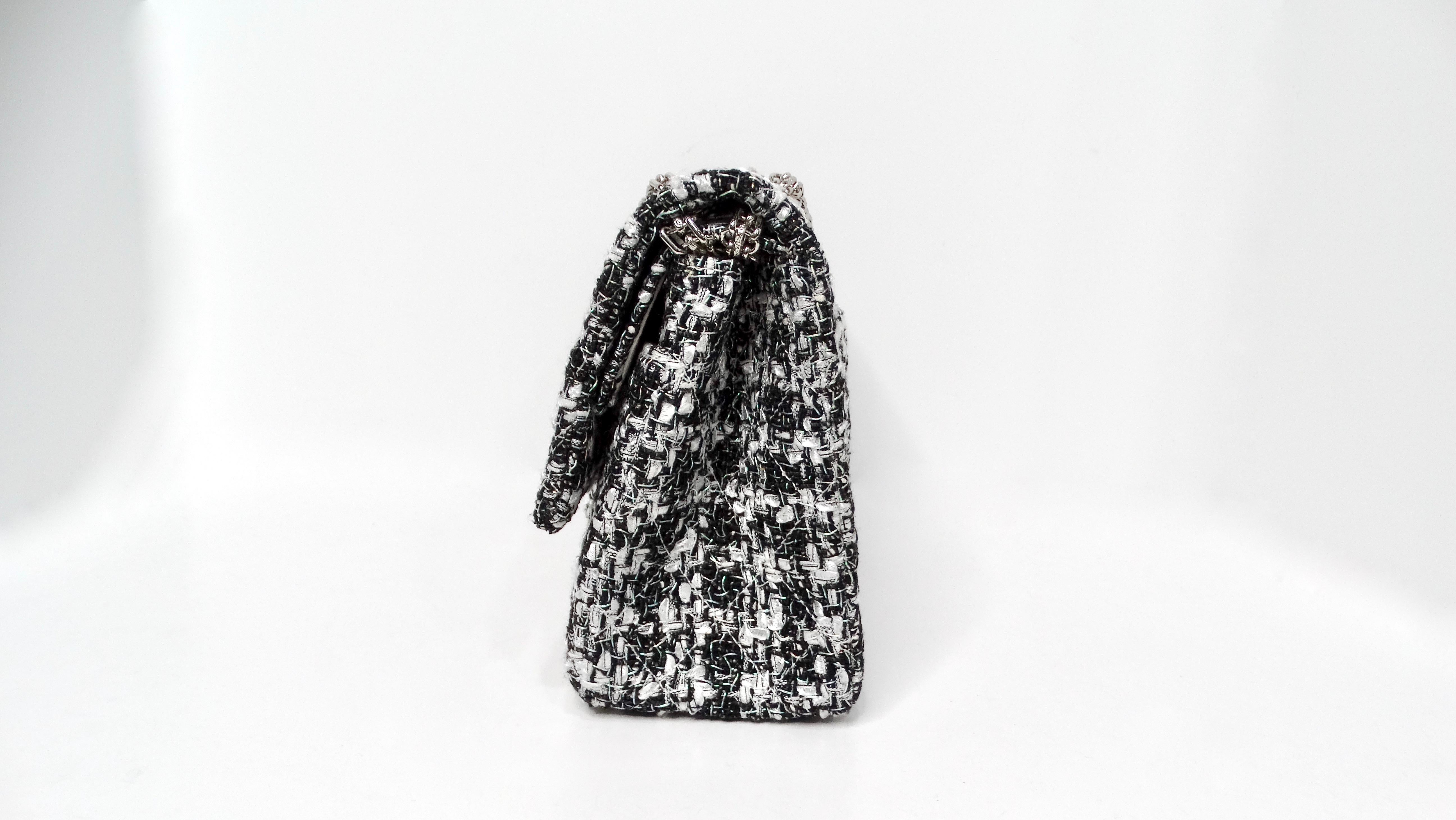 Chanel 2019 2.55 Black & White Tweed Iridescent 226 Reissue Double-Flap Bag For Sale 1
