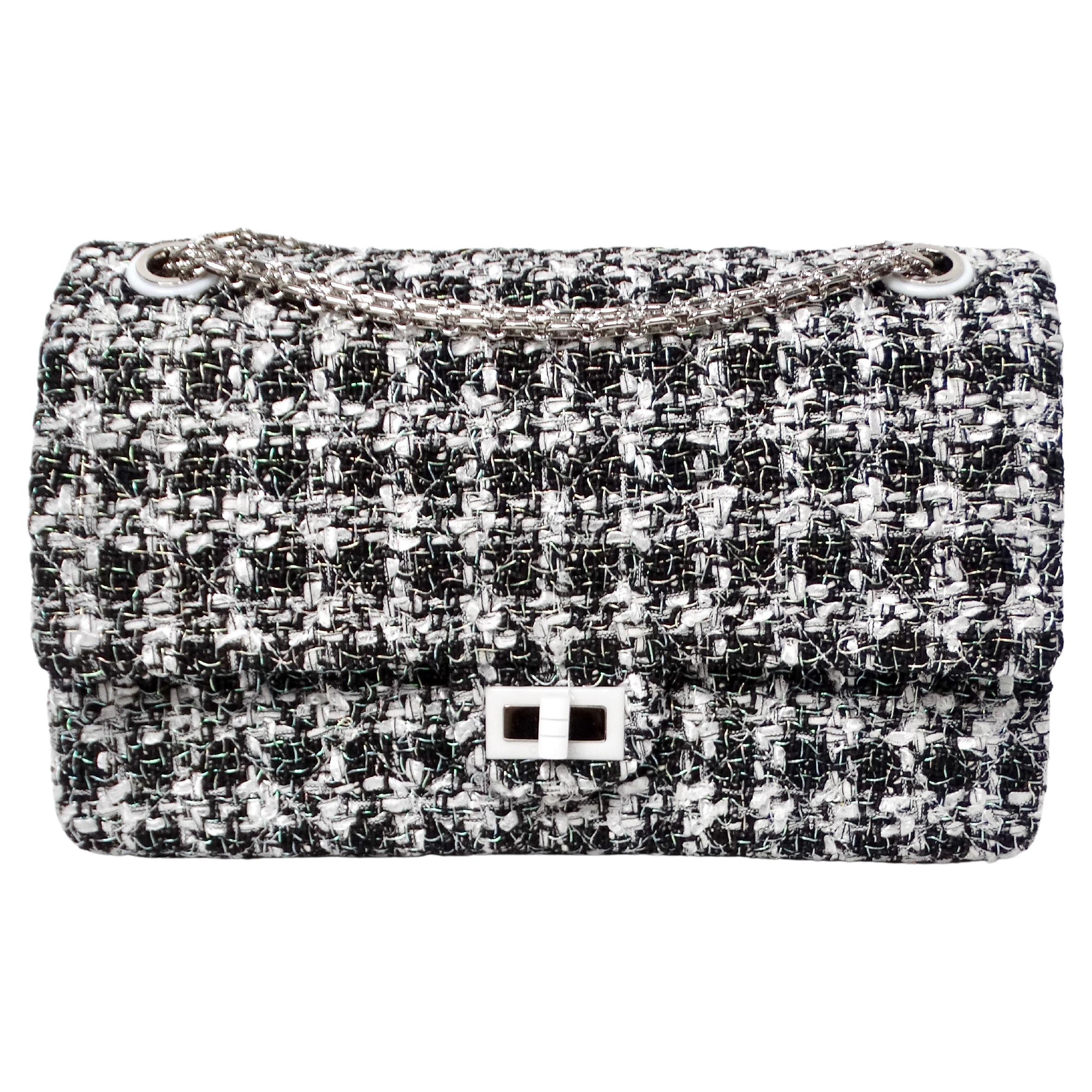 Chanel 2019 2.55 Black & White Tweed Iridescent 226 Reissue Double-Flap Bag For Sale