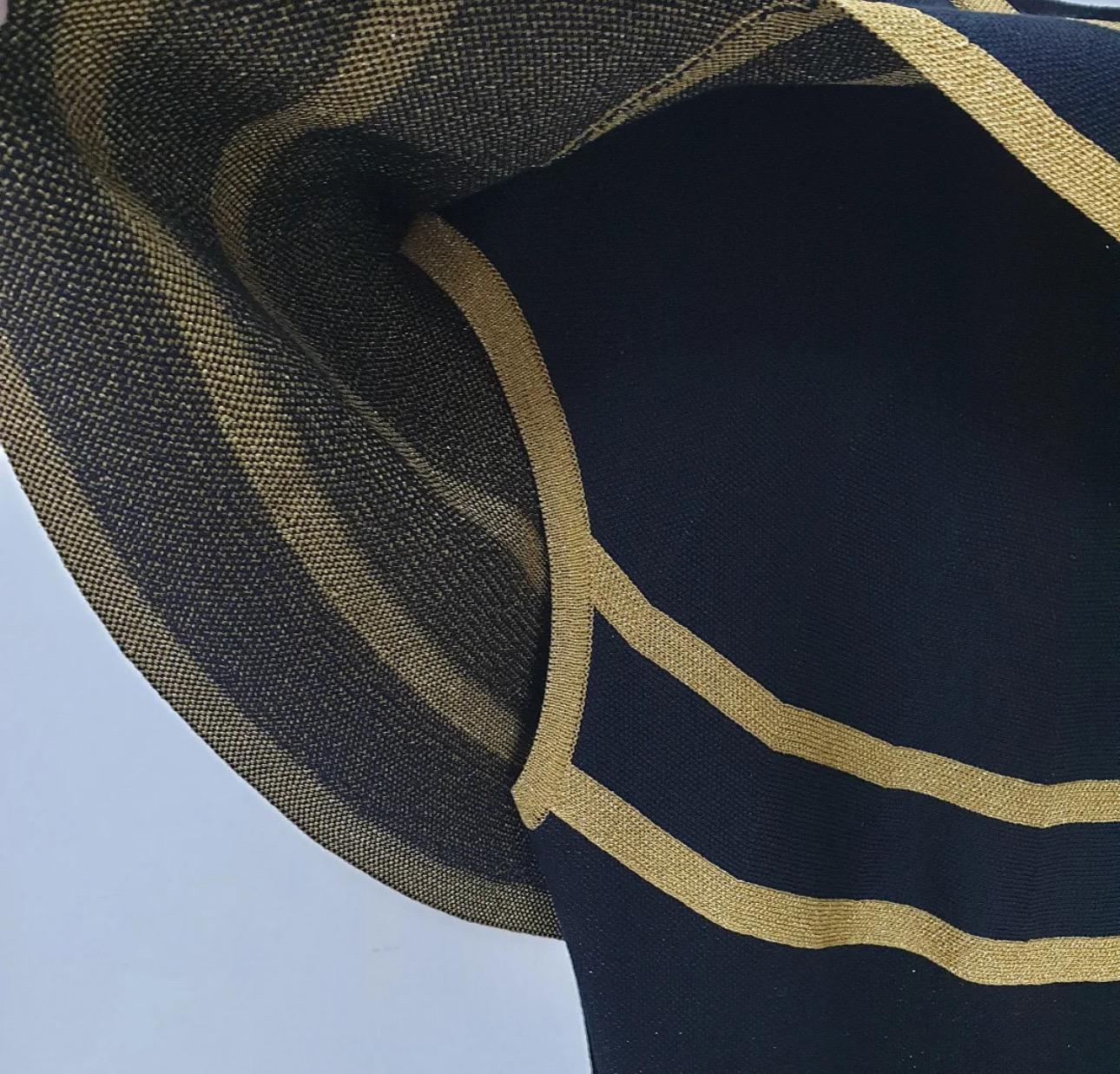 Chanel 2019 Schwarz Gold Streifen Kleid Sz.40 Damen im Angebot