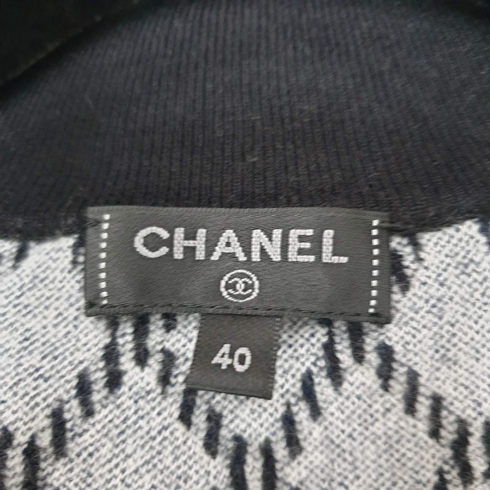 Chanel 2019 CC Logo Cashmere Jumpsuit In Excellent Condition In Krakow, PL