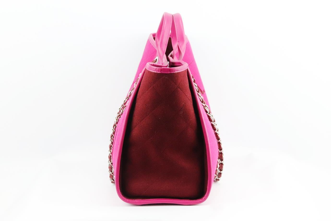 Rouge Grand sac fourre-tout en feutre de laine Deauville 2019 Chanel en vente
