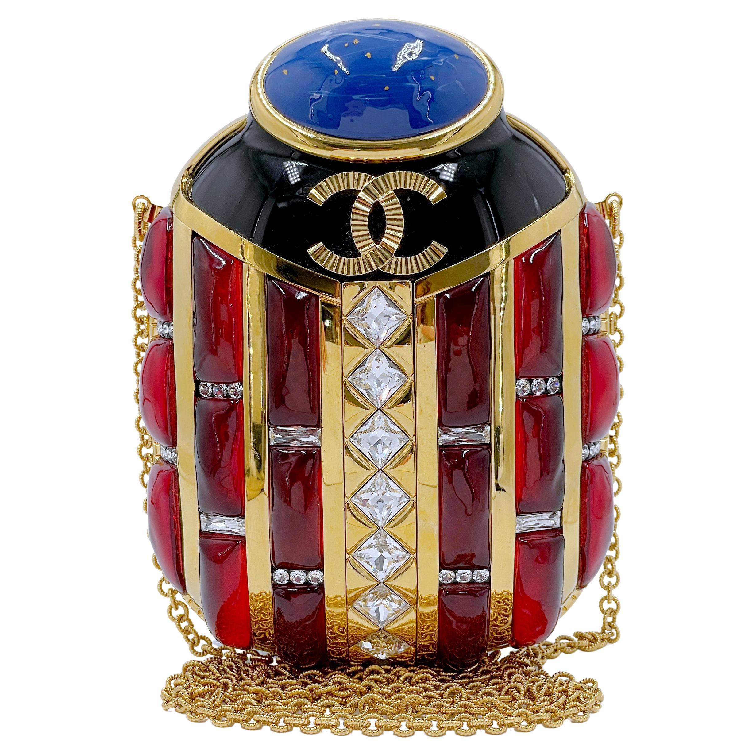 Chanel 2019 Egypt Paris-New York Scarab Minaudière Evening Clutch Bag 67377 For Sale