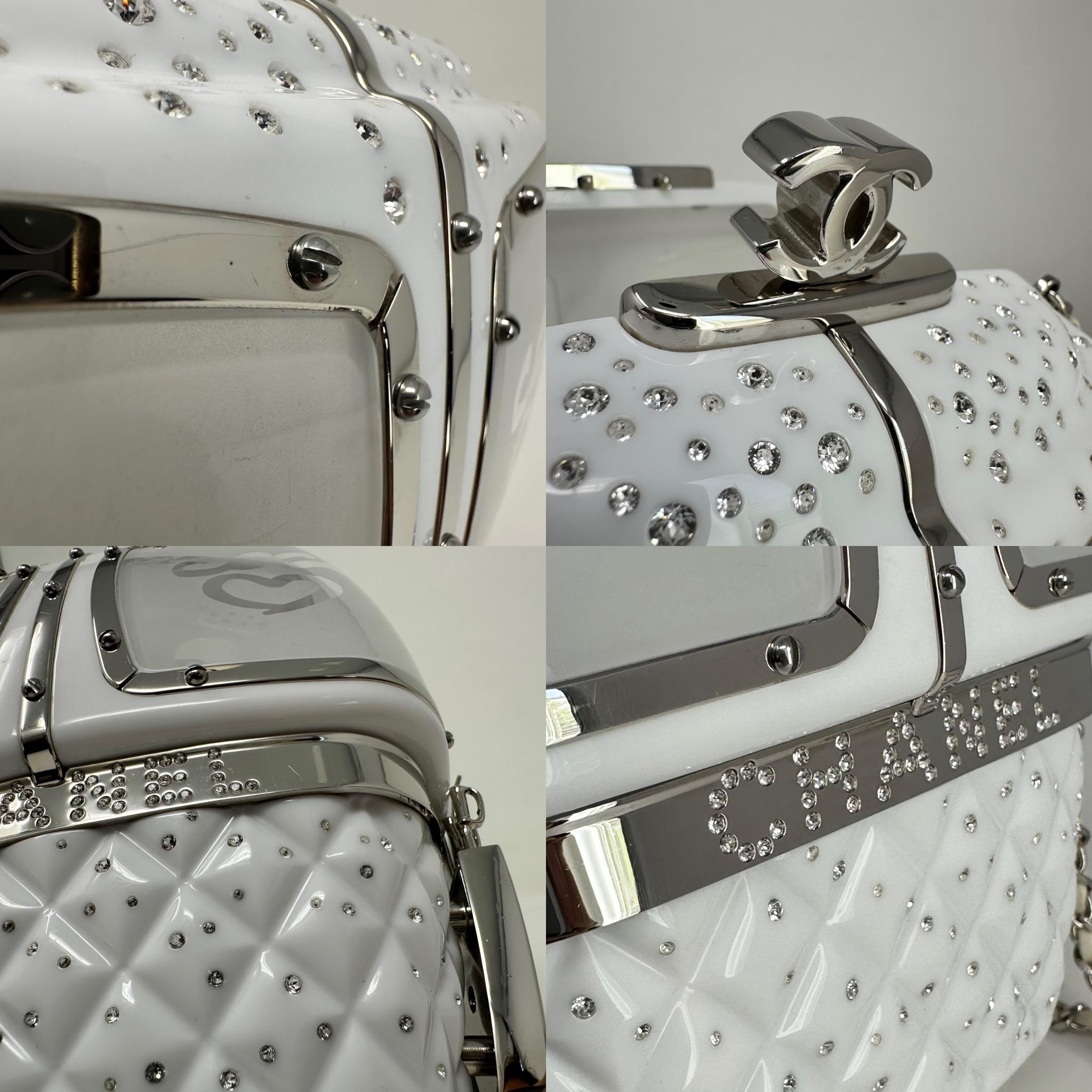 CHANEL 2019 Fall Runway Weiß Plexiglas Gondel Skilift Minaudière Tasche im Angebot 9