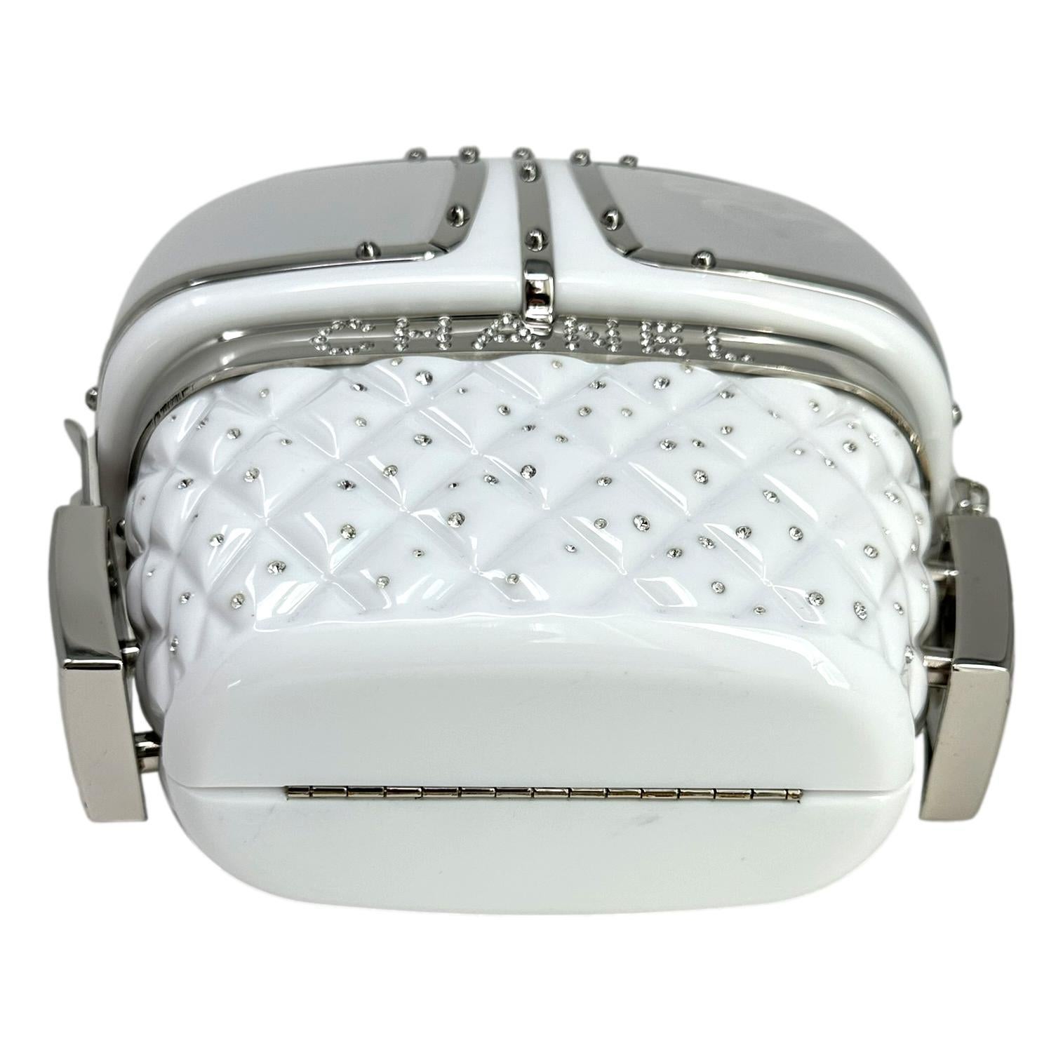 CHANEL 2019 Fall Runway Weiß Plexiglas Gondel Skilift Minaudière Tasche im Angebot 2