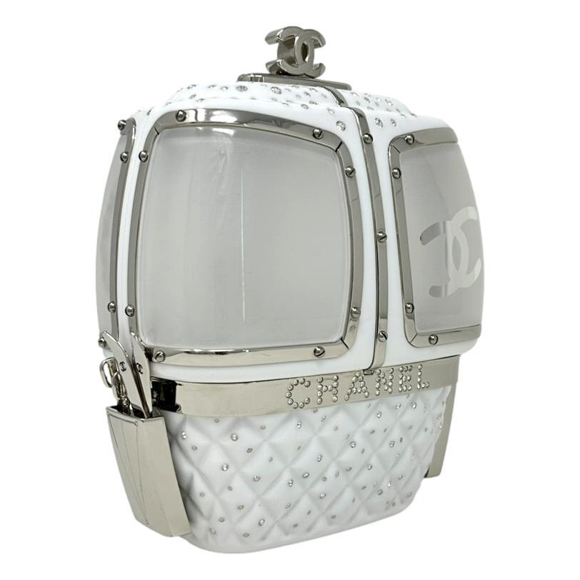 CHANEL 2019 Fall Runway Weiß Plexiglas Gondel Skilift Minaudière Tasche im Angebot 3