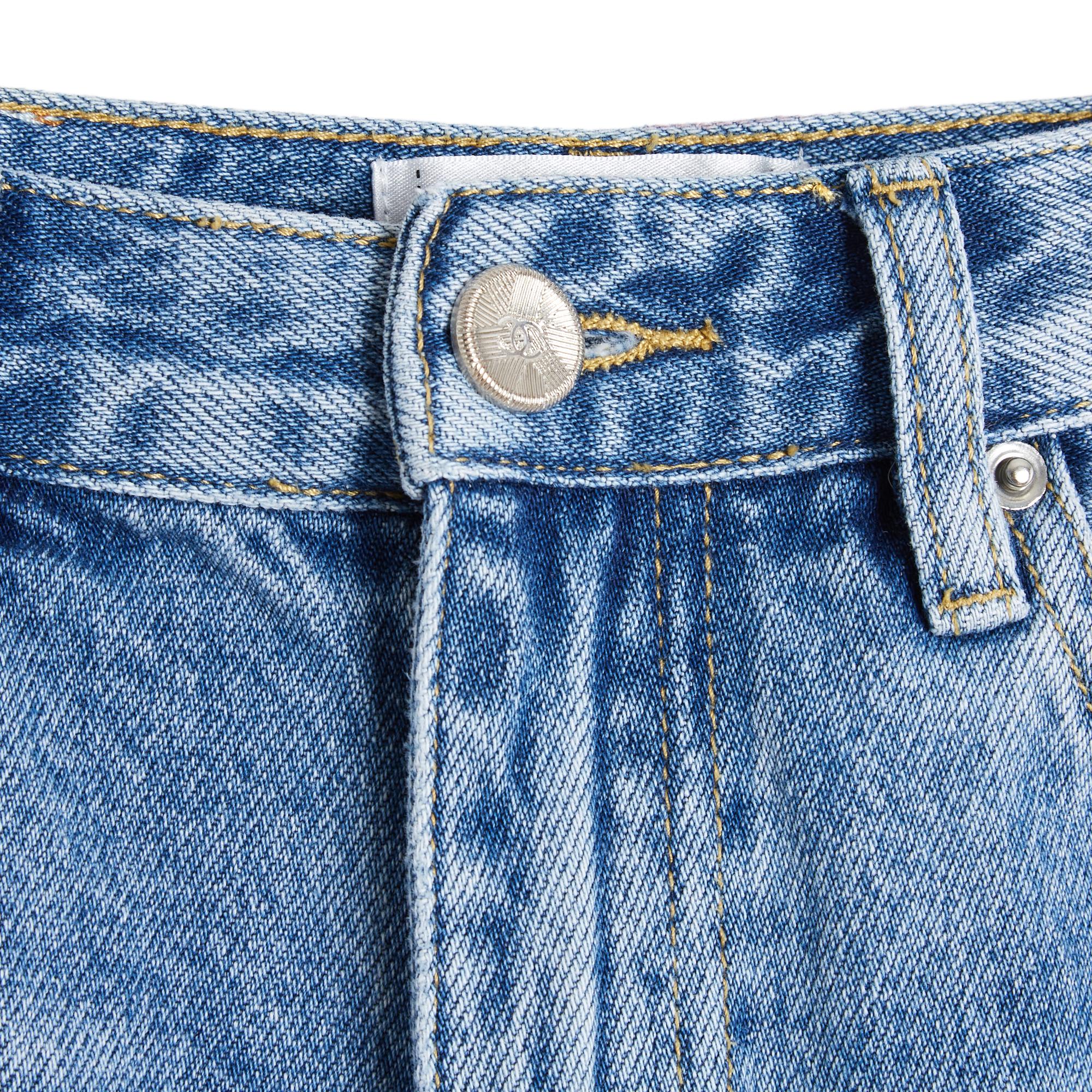 Chanel Cruise 2019 collection shorts 