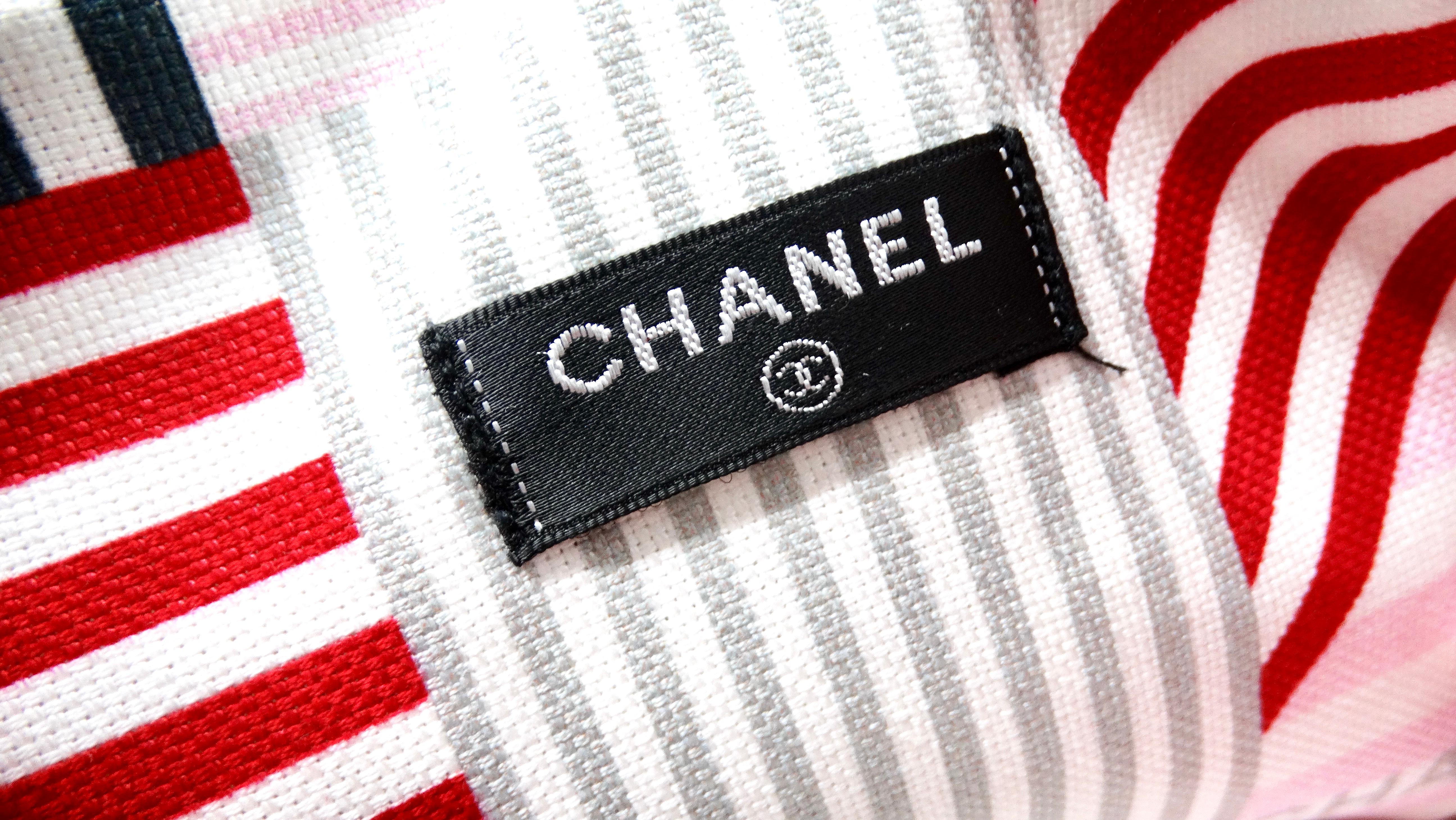 Chanel 2019 La Pausa Terry Fourre-tout et serviette de plage réversible en vente 7
