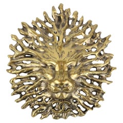 Chanel 2019 Löwenkopf Goldfarbene Brosche