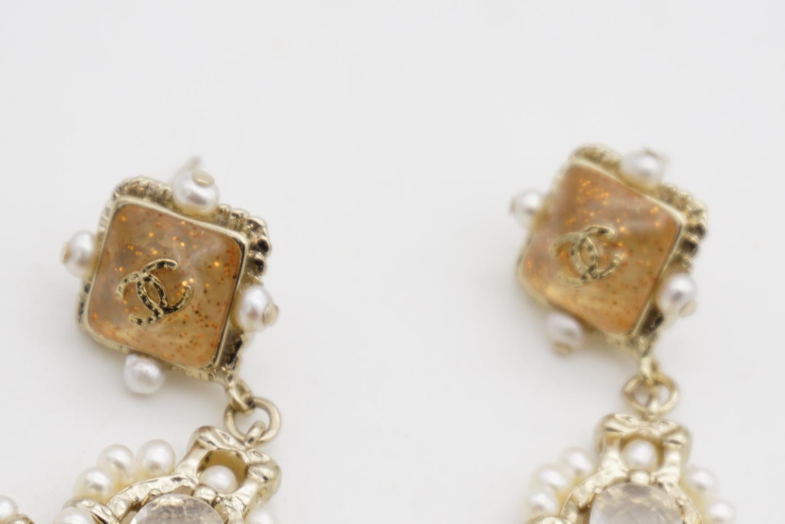 Chanel 2019 Logo CC Coco Moonstone Water Drop Flower Peals Jelly Belly Earrings im Angebot 6