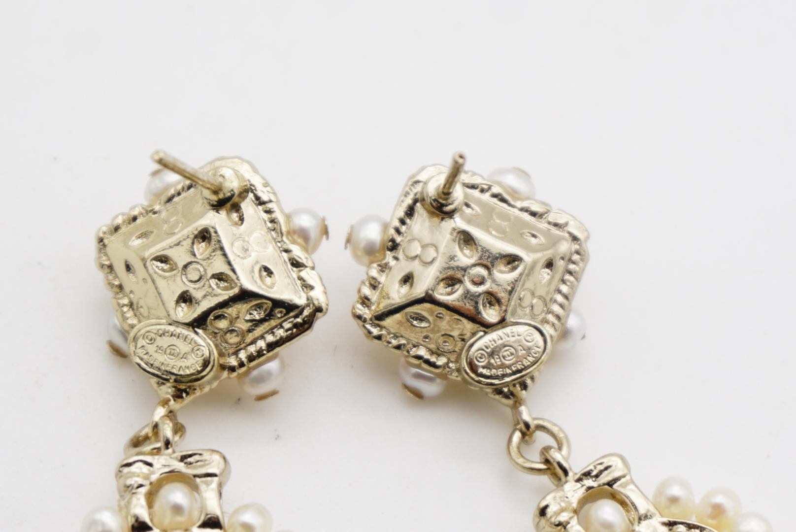 Chanel 2019 Logo CC Coco Moonstone Water Drop Flower Peals Jelly Belly Earrings im Angebot 9