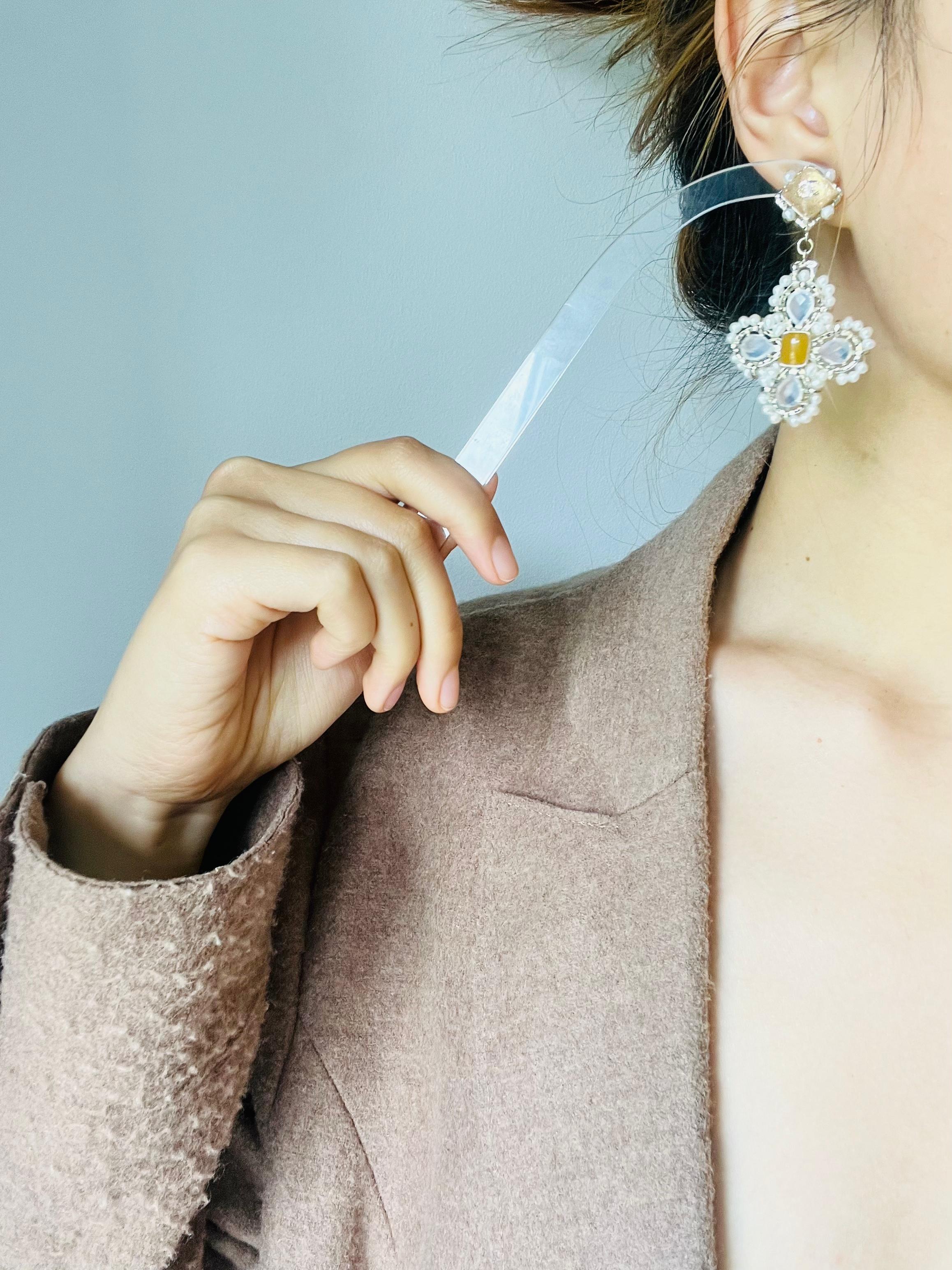 Chanel 2019 Logo CC Coco Moonstone Water Drop Flower Peals Jelly Belly Earrings im Angebot 2