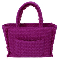Chanel 2019 Magenta Frayed Tweed Shopping Tote With Zip Closure
