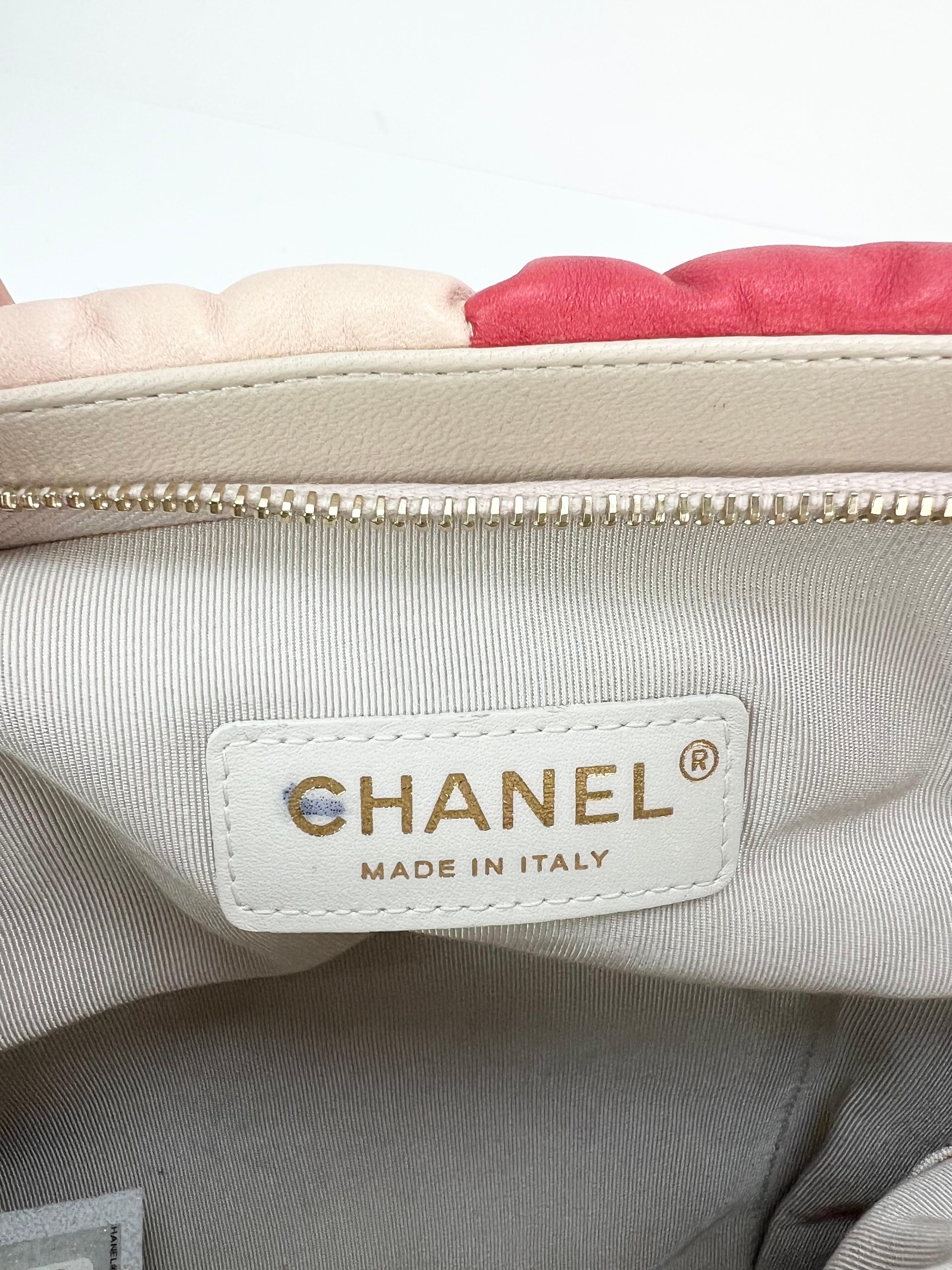 Women's Chanel 2019 Multicolor Lambskin Faux Pearls Clutch Bag
