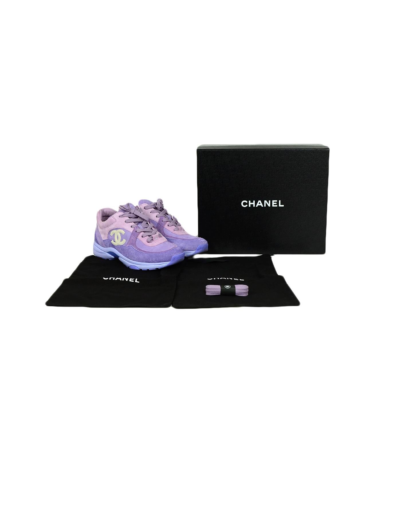 Chanel 2019 Purple Suede Calfskin Leather CC Trainers Sneakers sz 39 In Excellent Condition In New York, NY