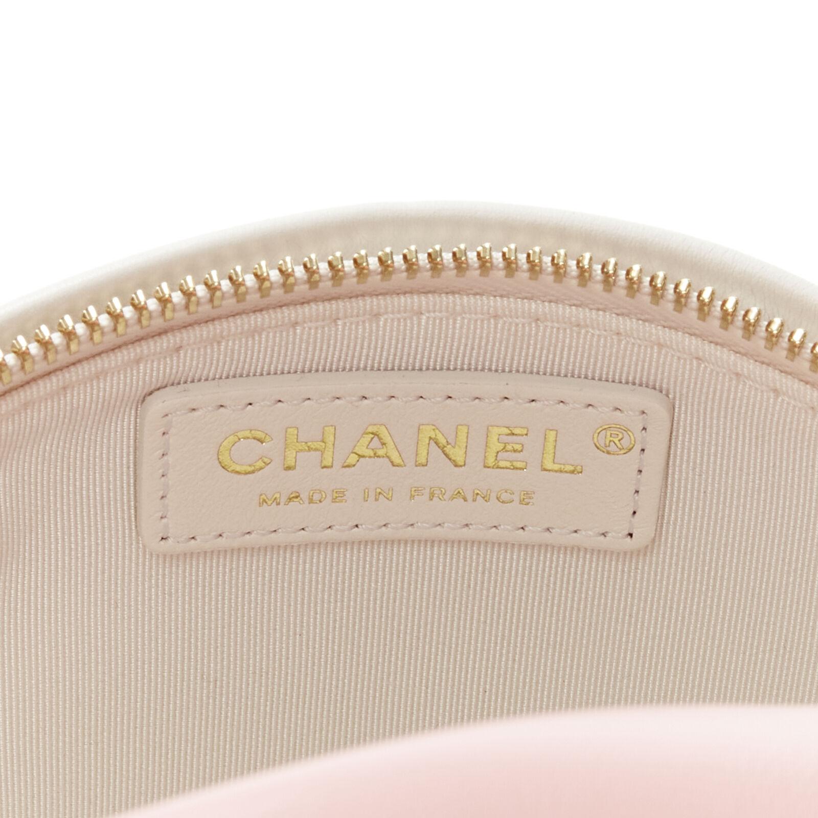 CHANEL 2019 Runway Beach Ball CC pink white calfskin gold chain crossbody bag 5