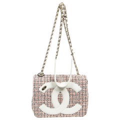 Borsa Chanel 2019 piccola in tweed CC con patta