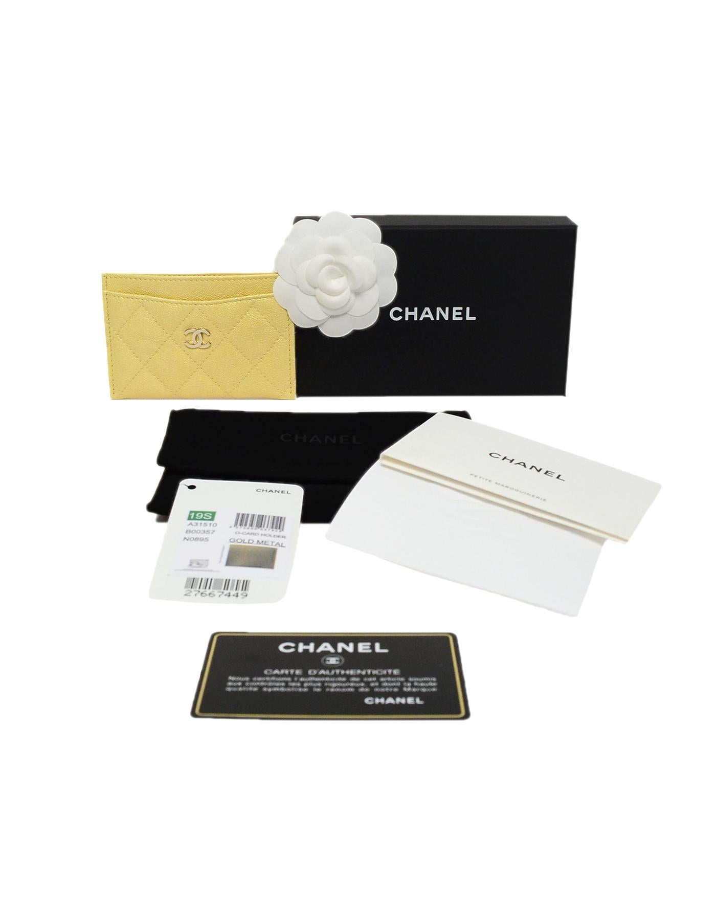 Chanel 2019 Sold Out Iridescent Yellow Caviar Leather O-Card Holder 3