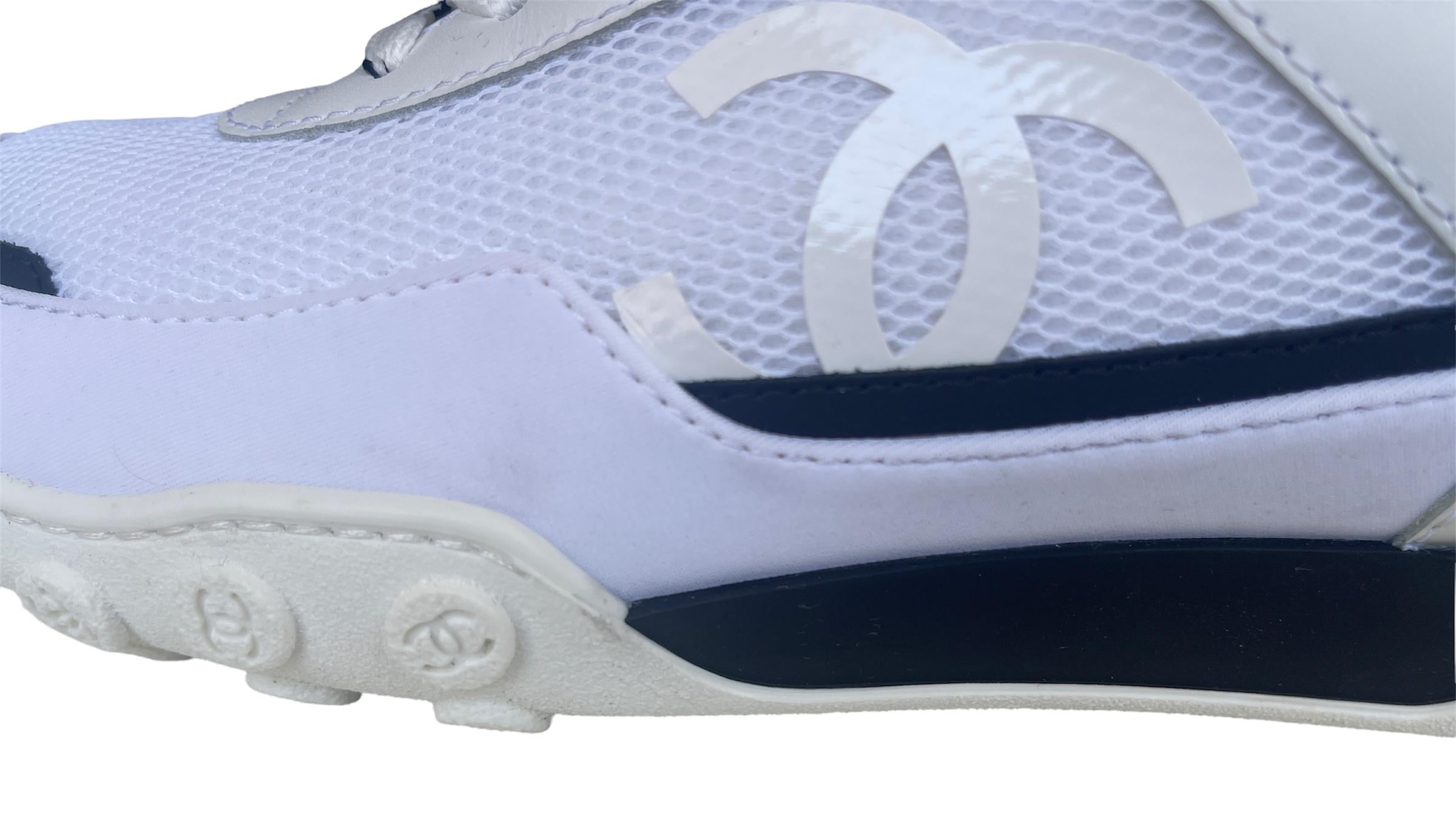 Chanel 2019 White Mesh Logo Athletic Sneakers sz 38.5 In Excellent Condition In New York, NY
