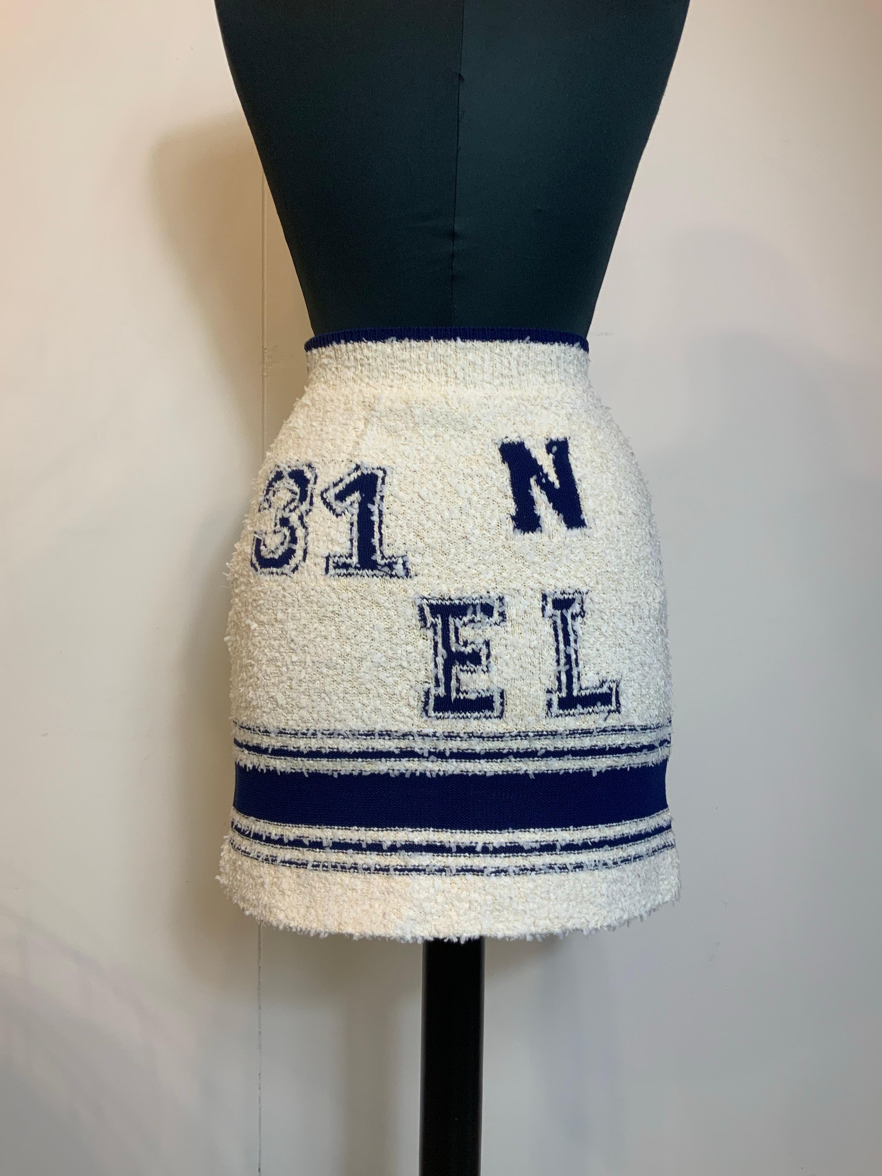Chanel 2019 White Rue Cambon Tweed skirt In Excellent Condition For Sale In Carnate, IT