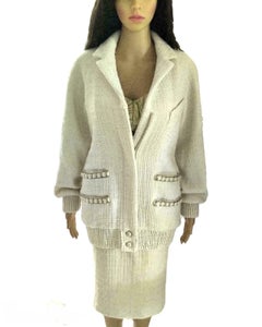 Chanel 2020 20C Ecru, Gold, Pearl CC Tweed Jacket Skirt Suit FR 36 US 4 6