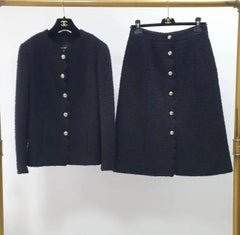 Chanel 2020 Black Tweed Jacket Skirt Suit Set