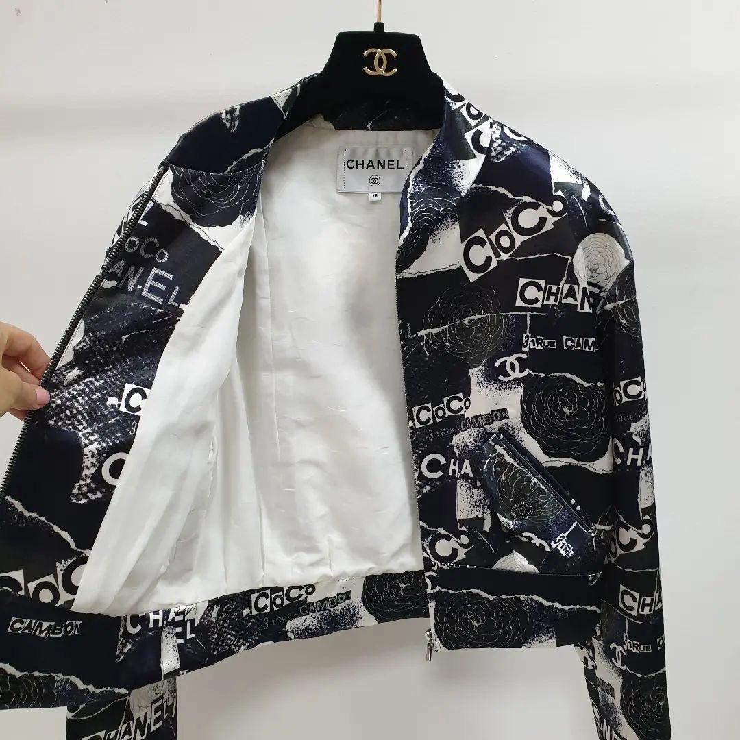 Chanel 2020 Black  White Cotton Printed Bomber Jacket  In Excellent Condition In Krakow, PL