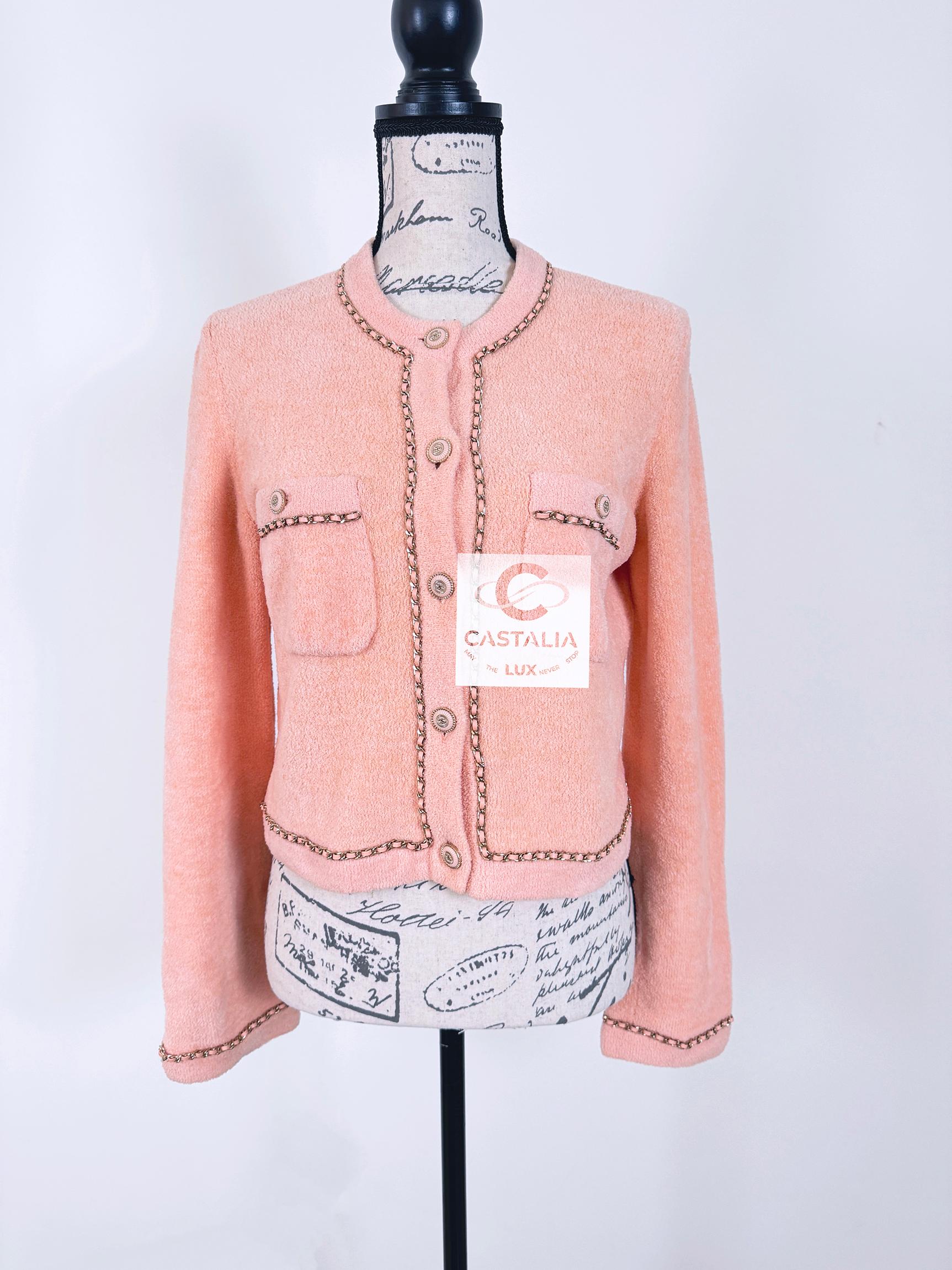 Chanel 2020 Iconic Teddy Jacket with Chains 38 FR For Sale 3