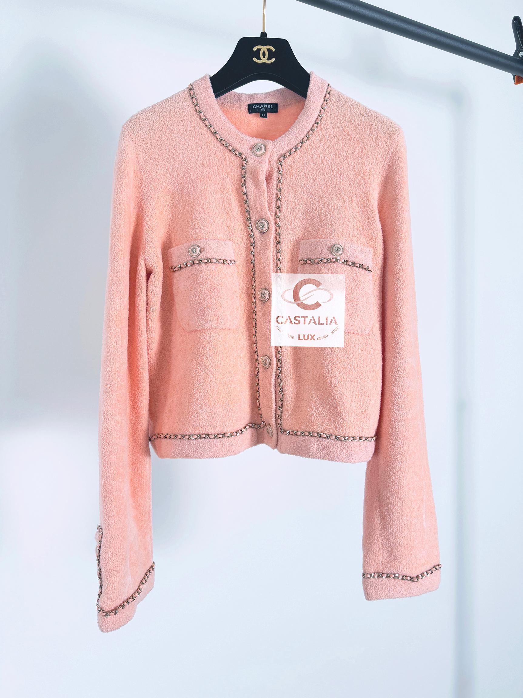 Chanel 2020 Iconic Teddy Jacket with Chains 38 FR For Sale 4