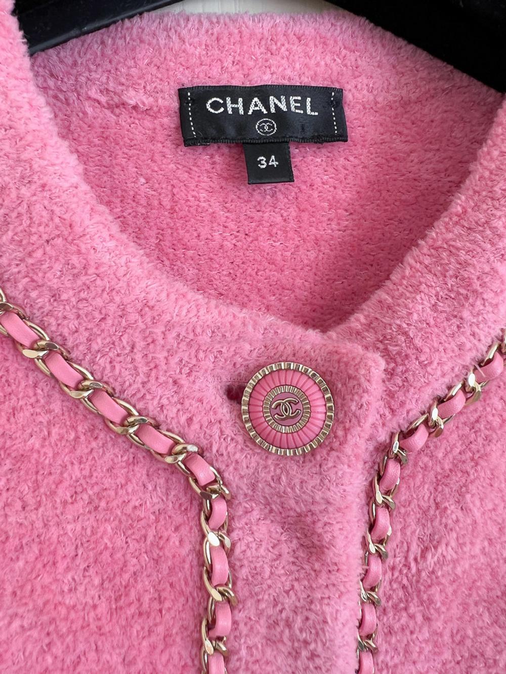 Chanel 2020 Famous Chain Trim Fluffy Jacket 4