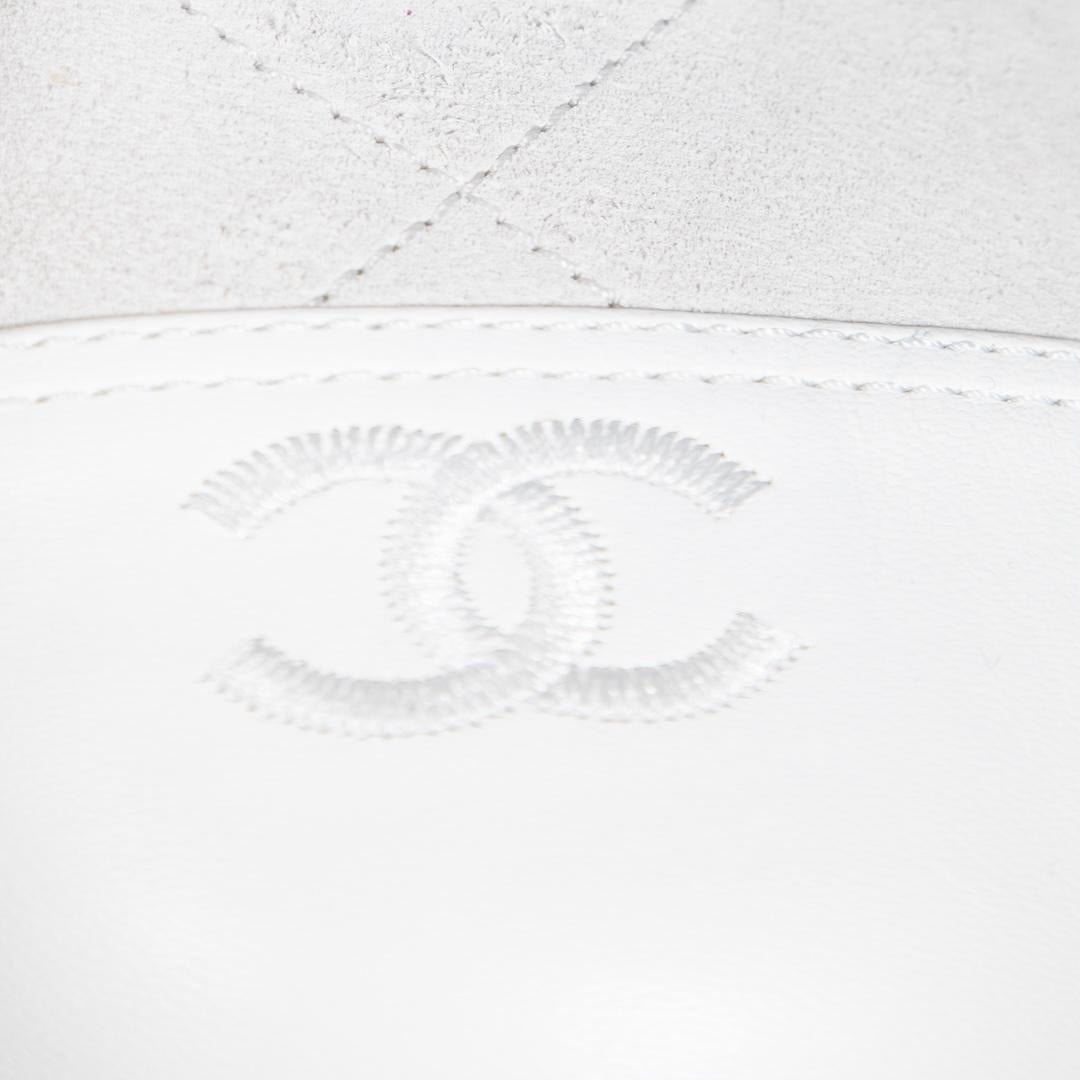 De las mujeres Chanel 2020 Botas CC entrelazadas de ante gris Talla IT 41