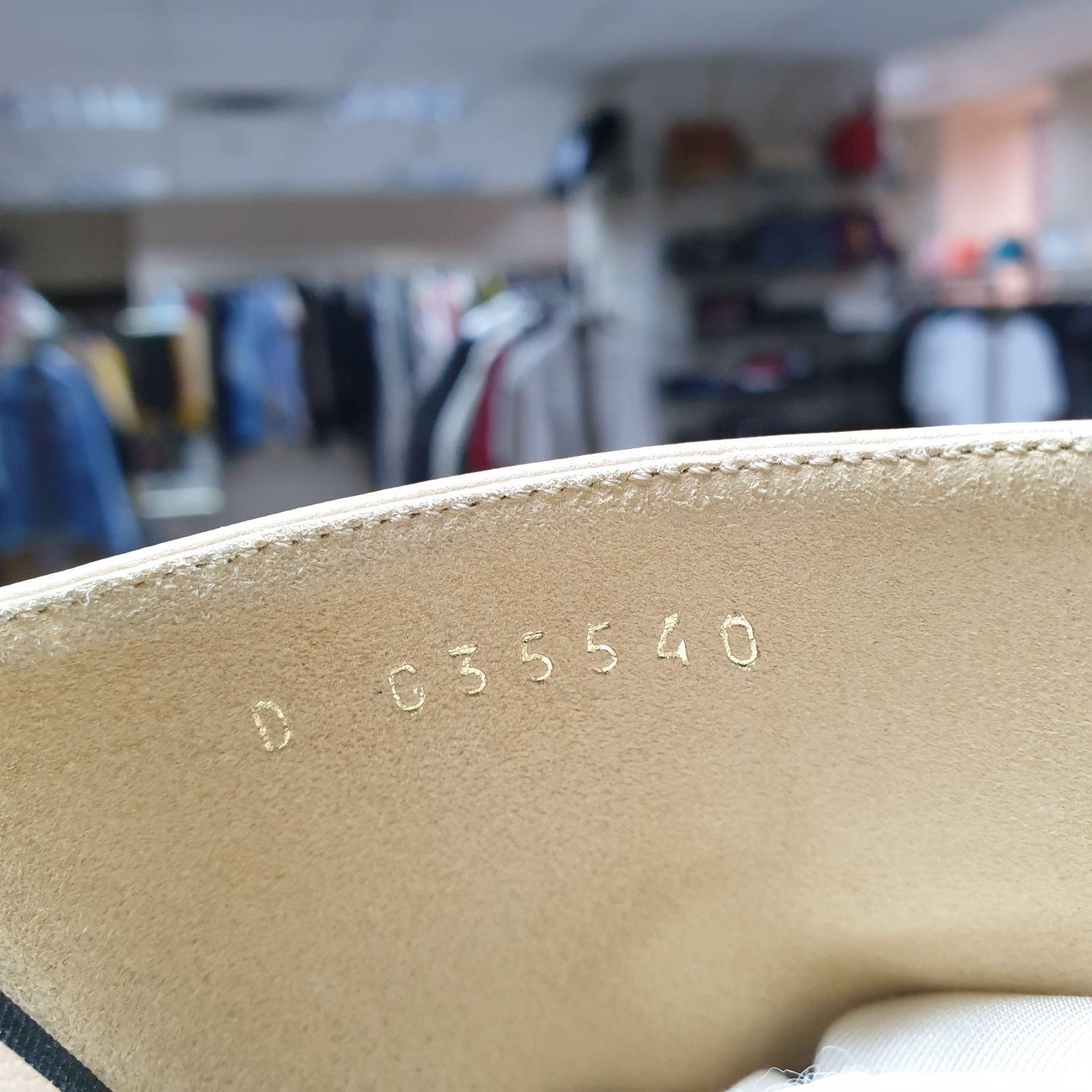 Beige Chanel 2020 Interlocking CC Logo Mules Sz.40 For Sale