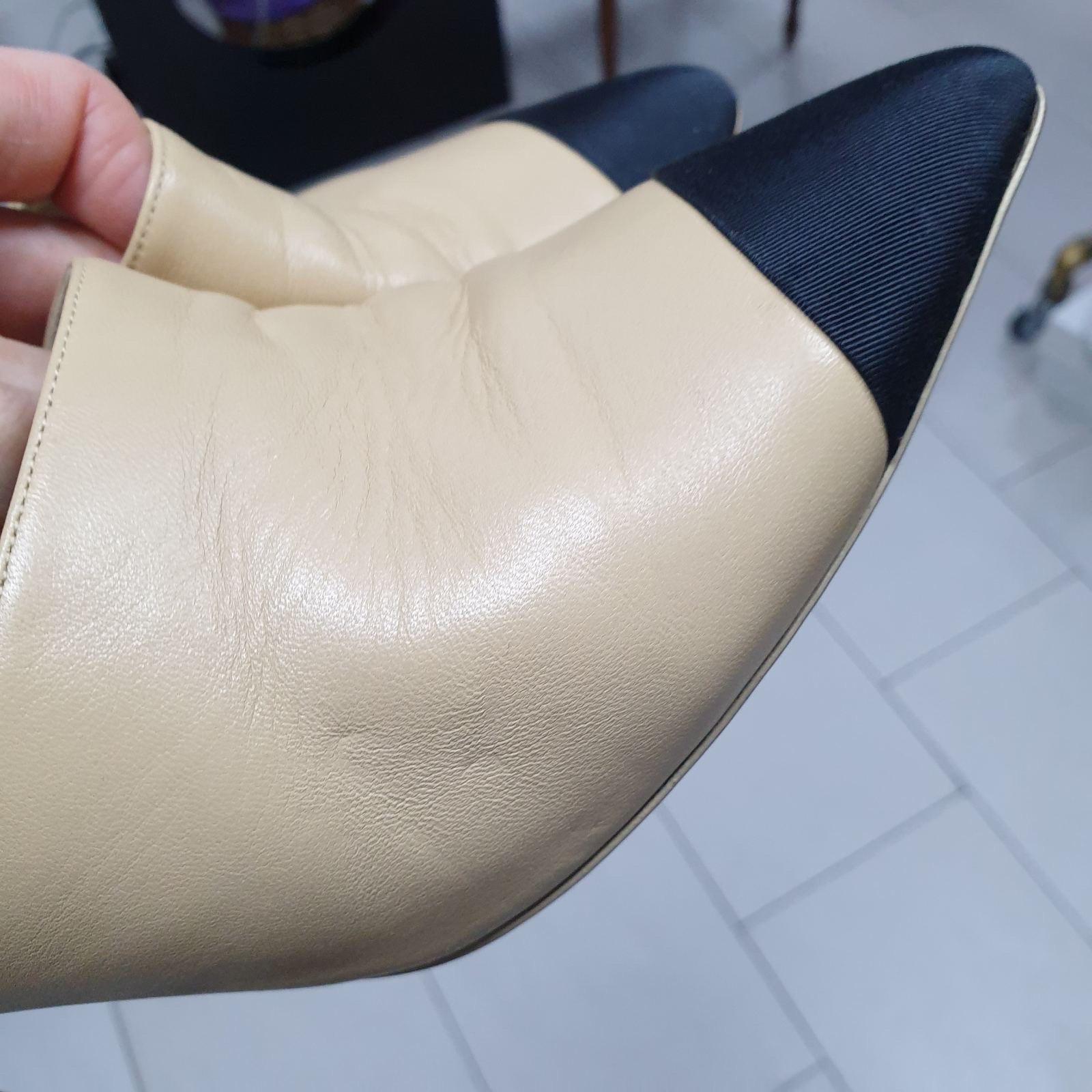 Chanel 2020 Interlocking CC Logo Mules Sz.40 In Good Condition For Sale In Krakow, PL