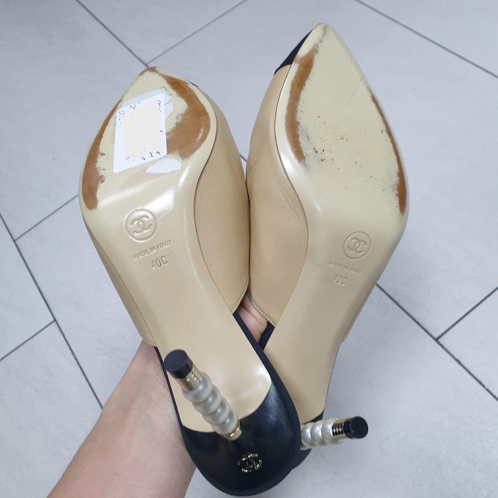 Men's Chanel 2020 Interlocking CC Logo Mules Sz.40 For Sale
