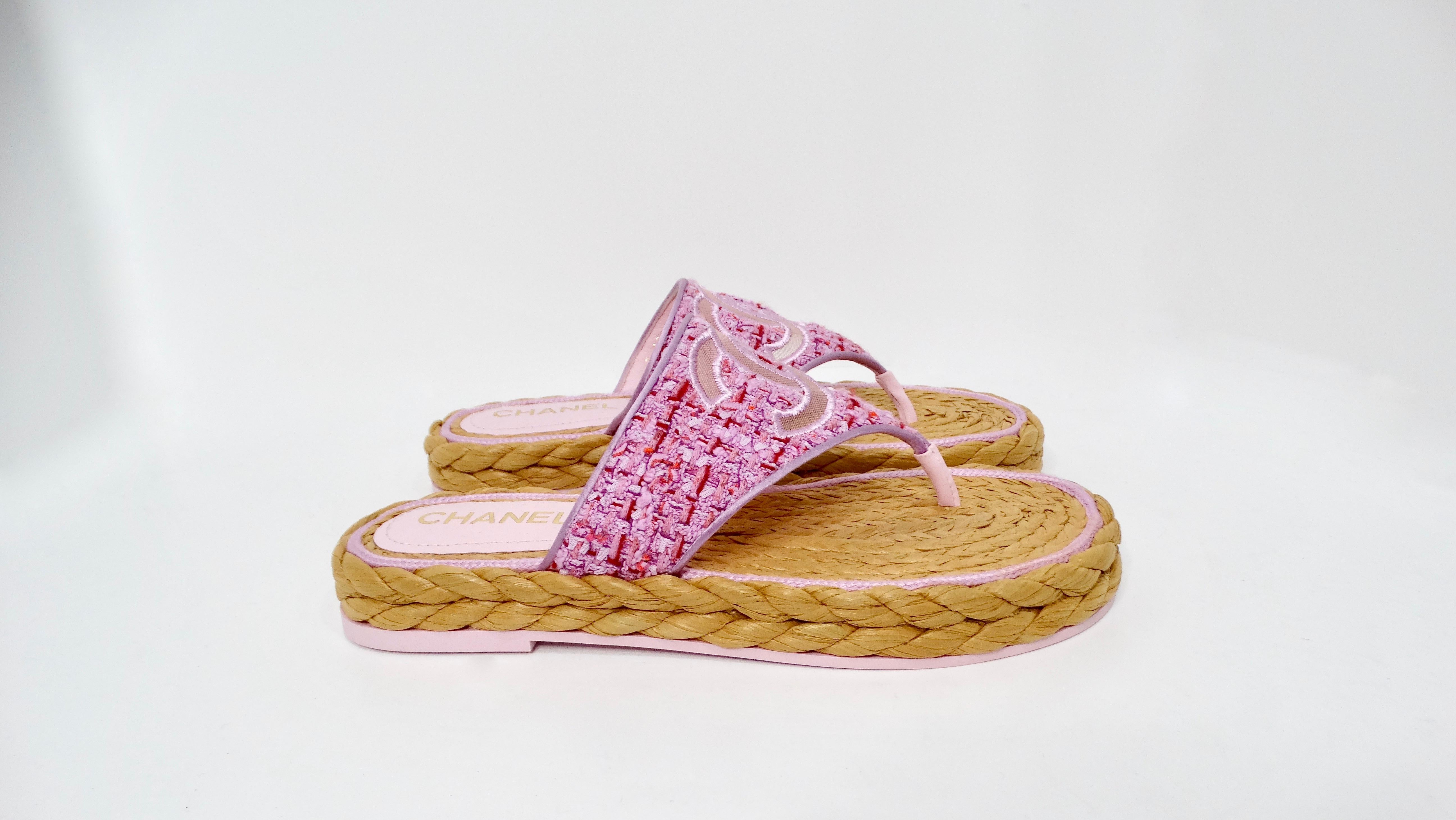 Women's Chanel 2020 Light Purple & Pink Tweed & Mesh Thong Sandals For Sale