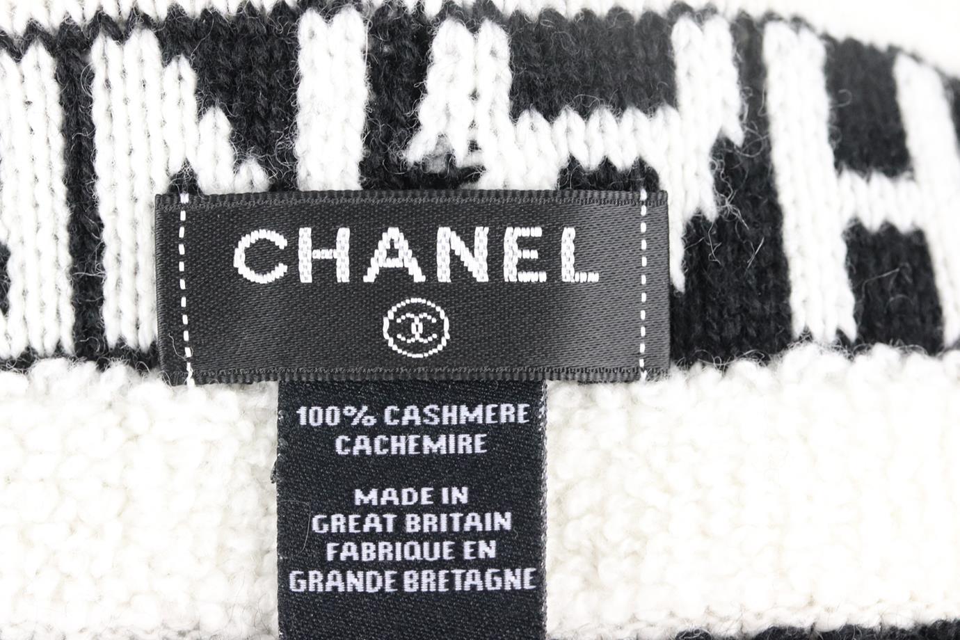 Chanel 2020 Logo Intarsia Cashmere Beanie One Size In Excellent Condition In London, GB