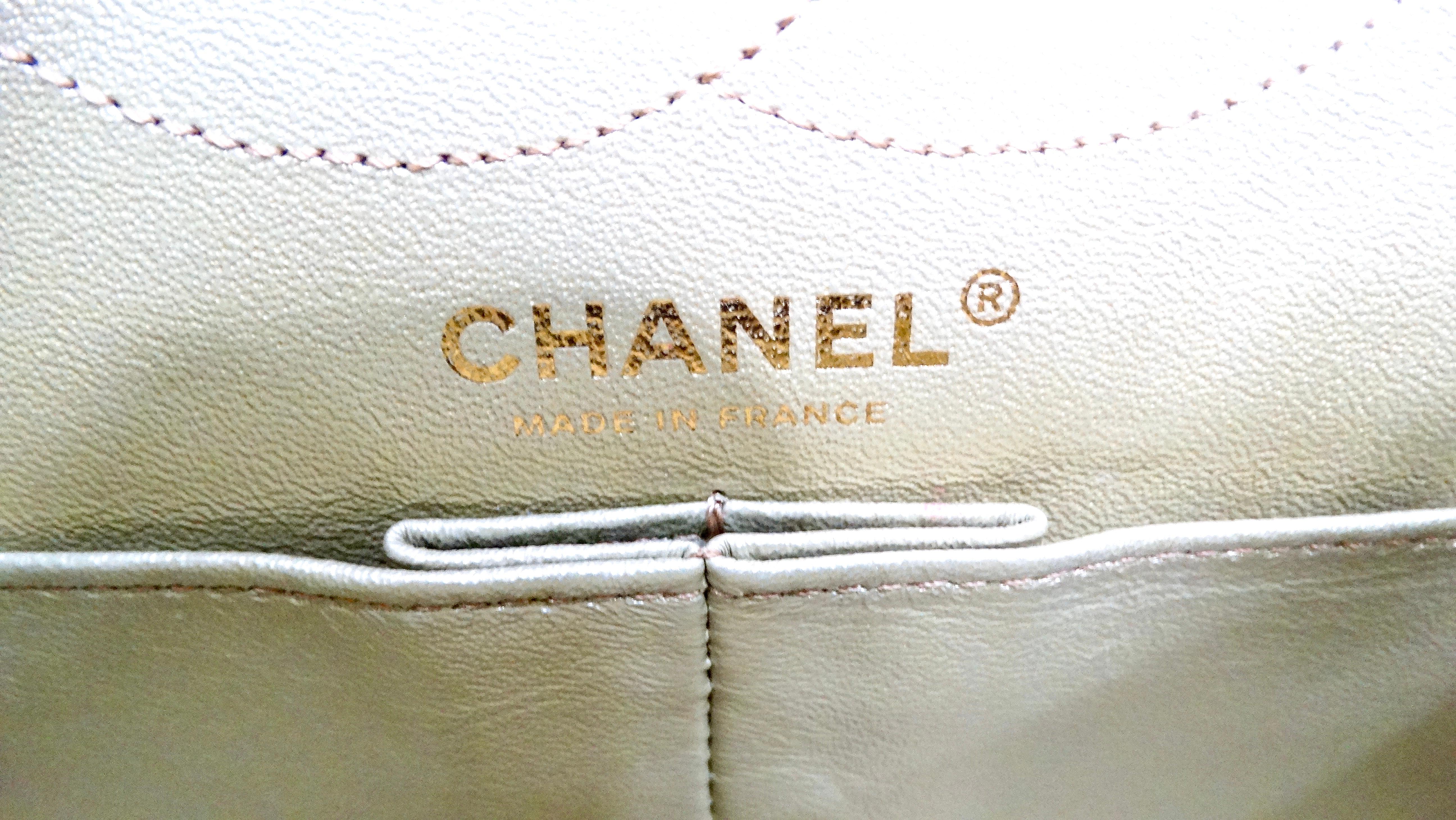 Chanel 2020 Rainbow Metallic Goatskin Small 2.55 Reissue Flap Bag For Sale 5