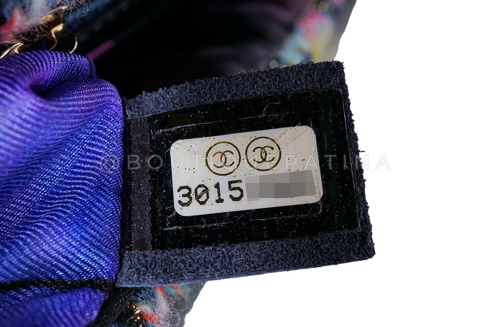 Chanel 2020 Rainbow Tweed Houndstooth Medium Classic Flap Bag GHW 68195 en vente 7