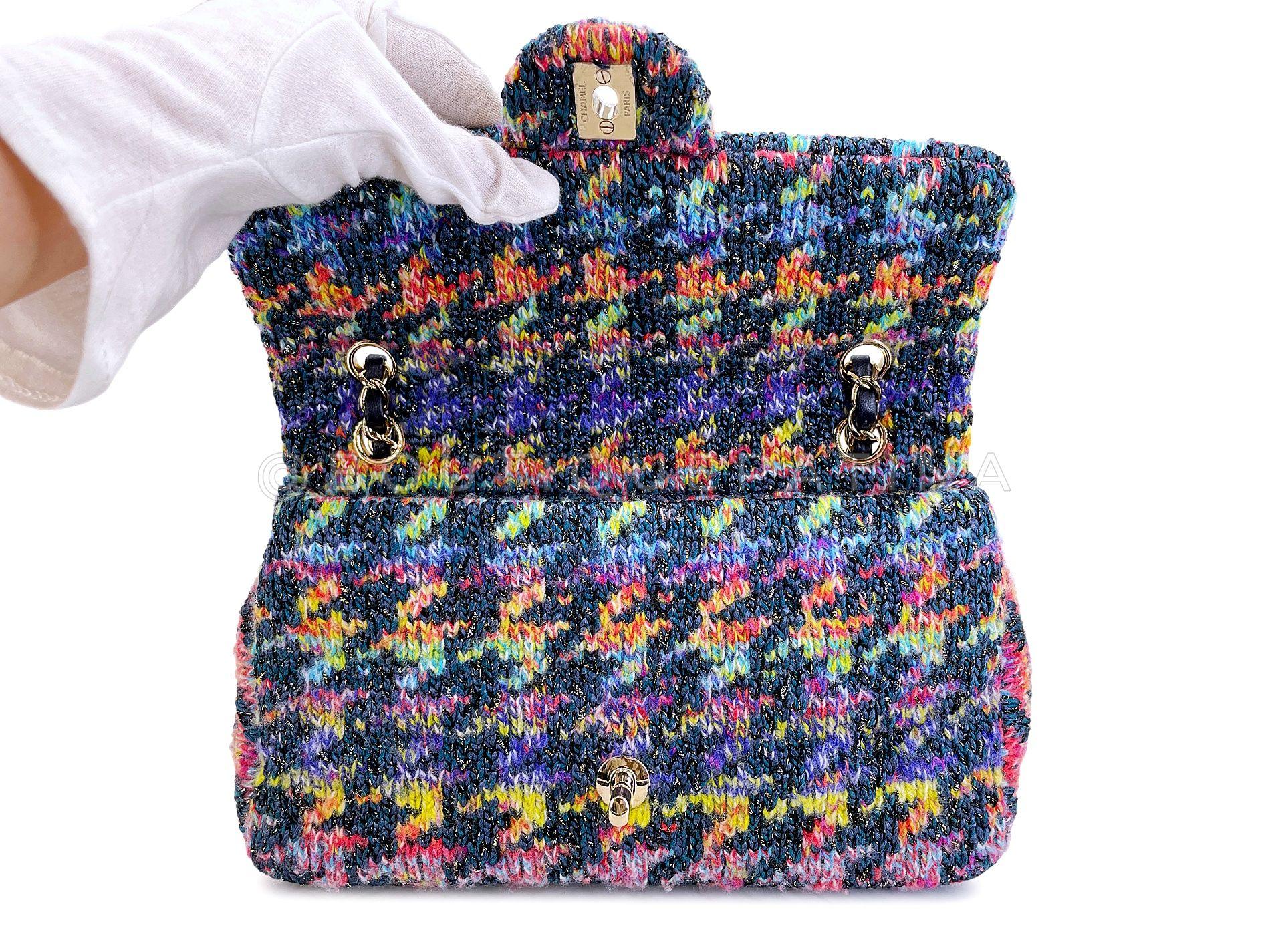 Chanel 2020 Rainbow Tweed Houndstooth Medium Classic Flap Bag GHW 68195 en vente 4