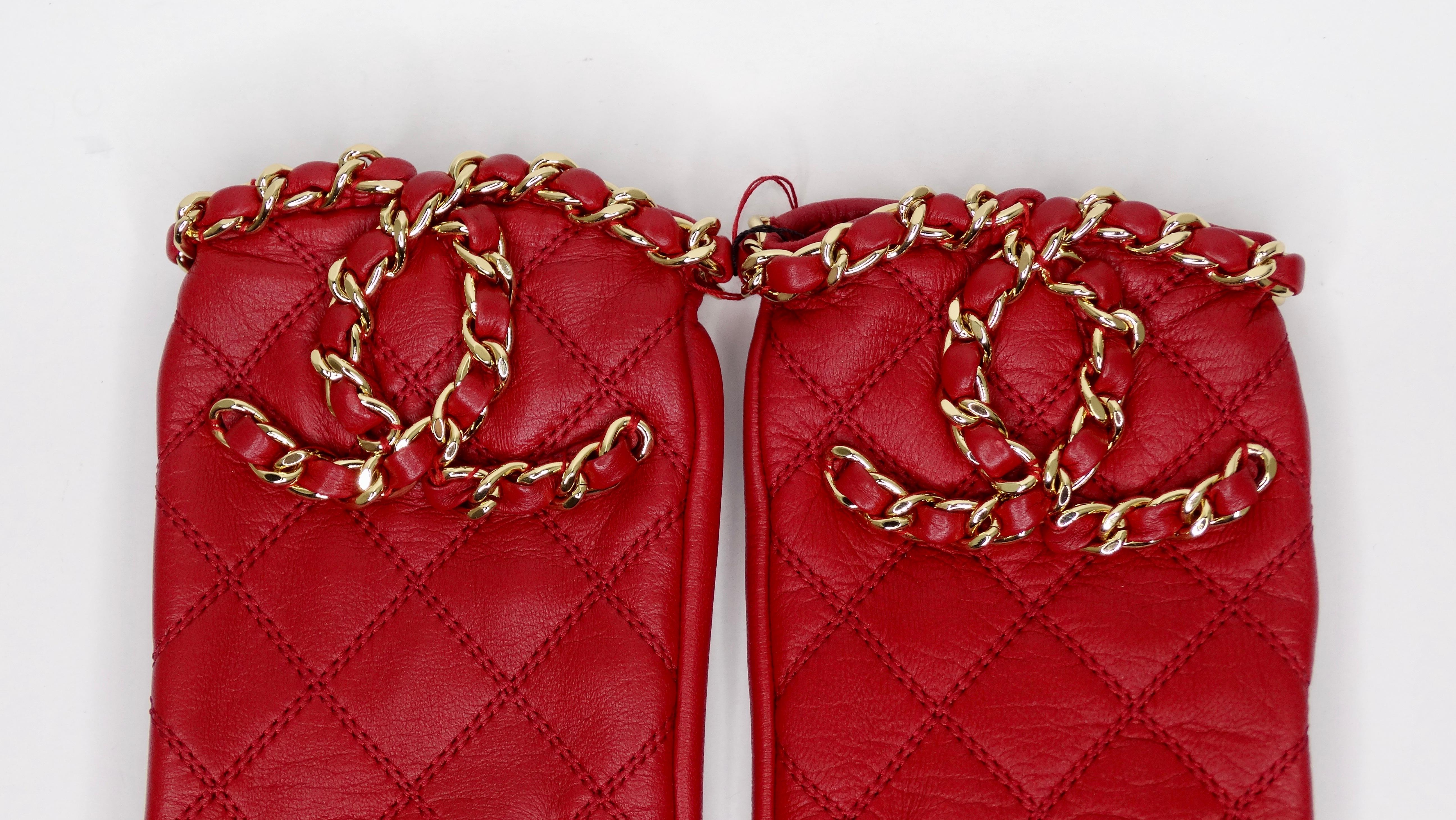 Get ready for a stylish winter with these amazing Chanel gloves! Circa 2020 from their fall/winter collection, these gloves are crafted from buttery red lambskin leather and feature quilted stitching and the classic CC logo made from Chanel's