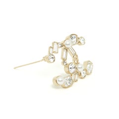 Chanel 2021 Broche CC Irregular Stones and Pearls Golden Brooch